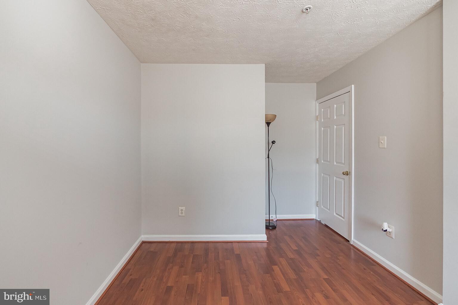 COLLEGE - Residential