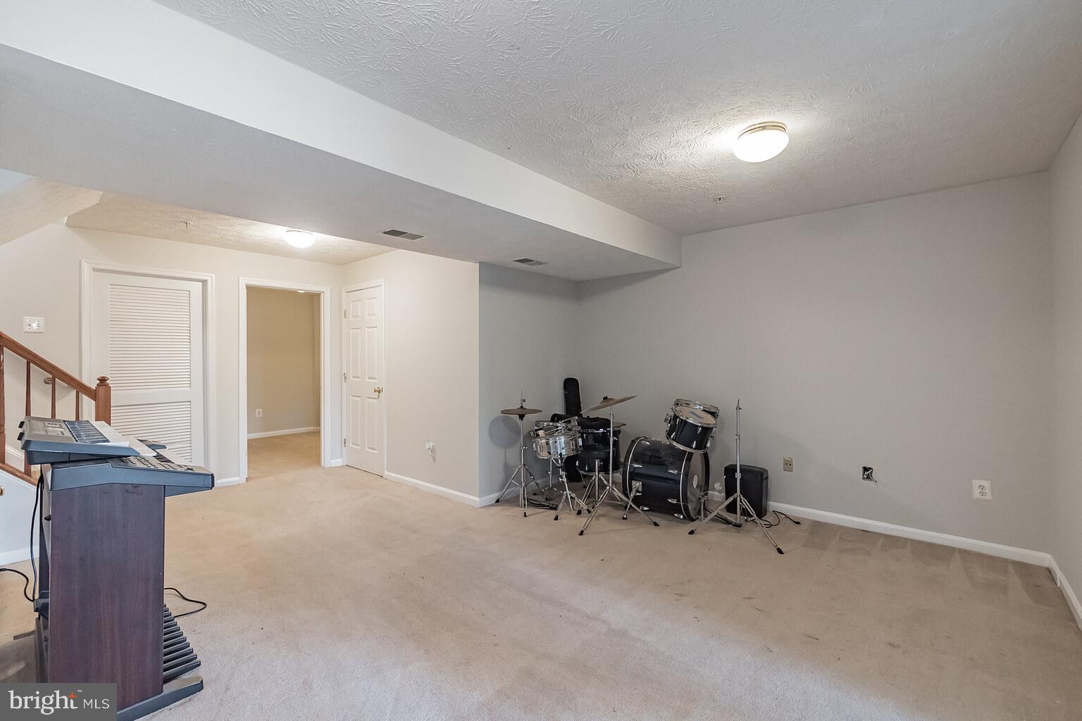 COLLEGE - Residential