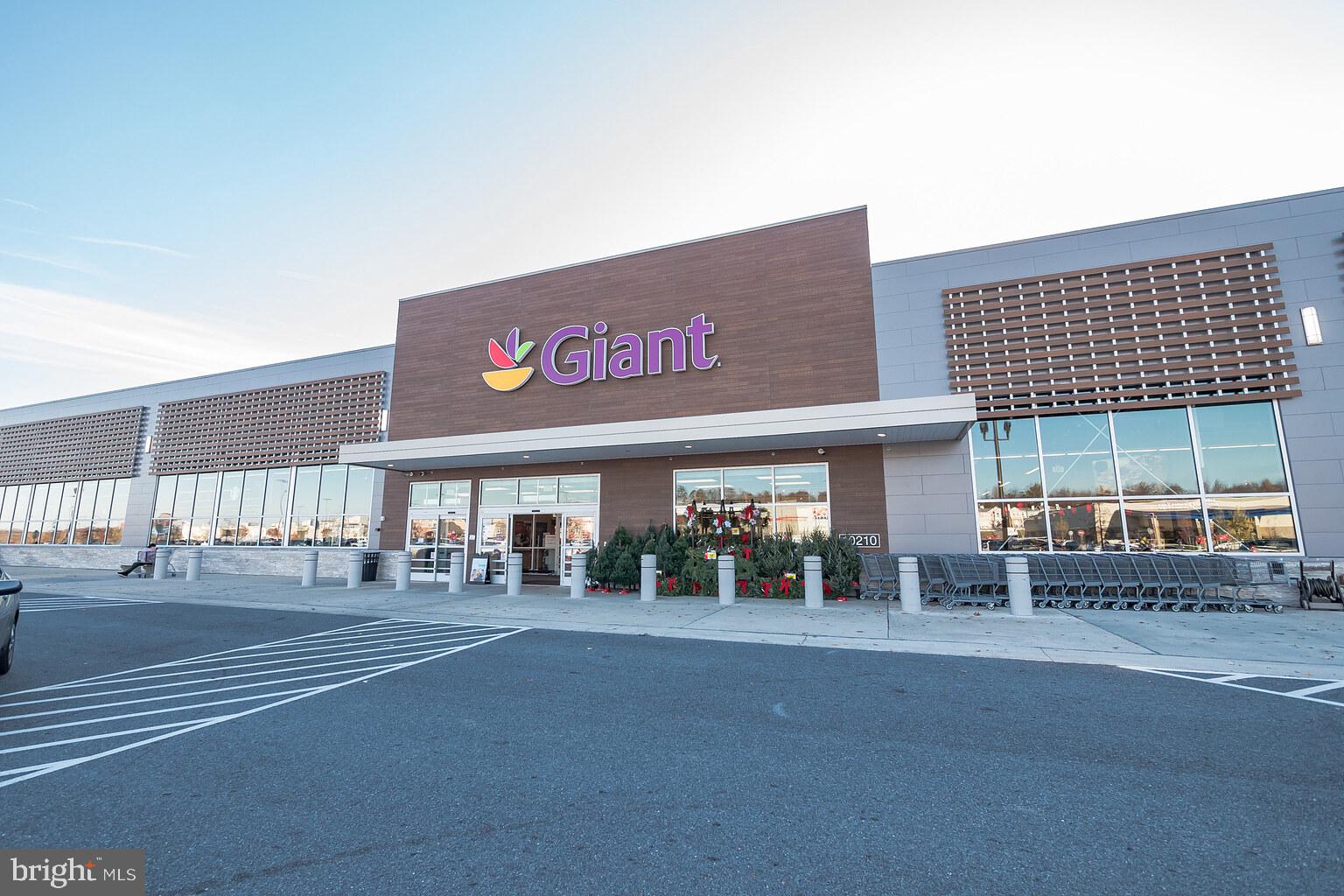 COLLEGE - Residential