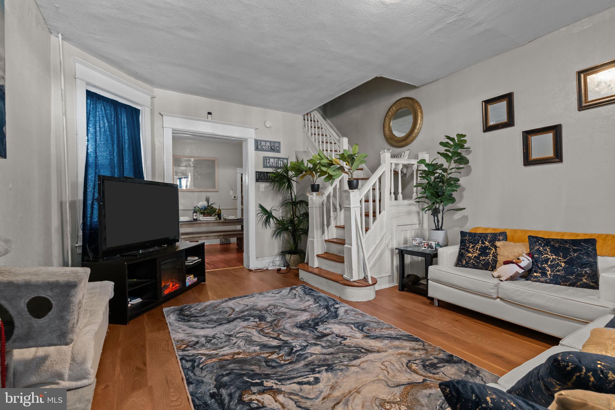 PHILADELPHIA (NORTHEAST) - Residential