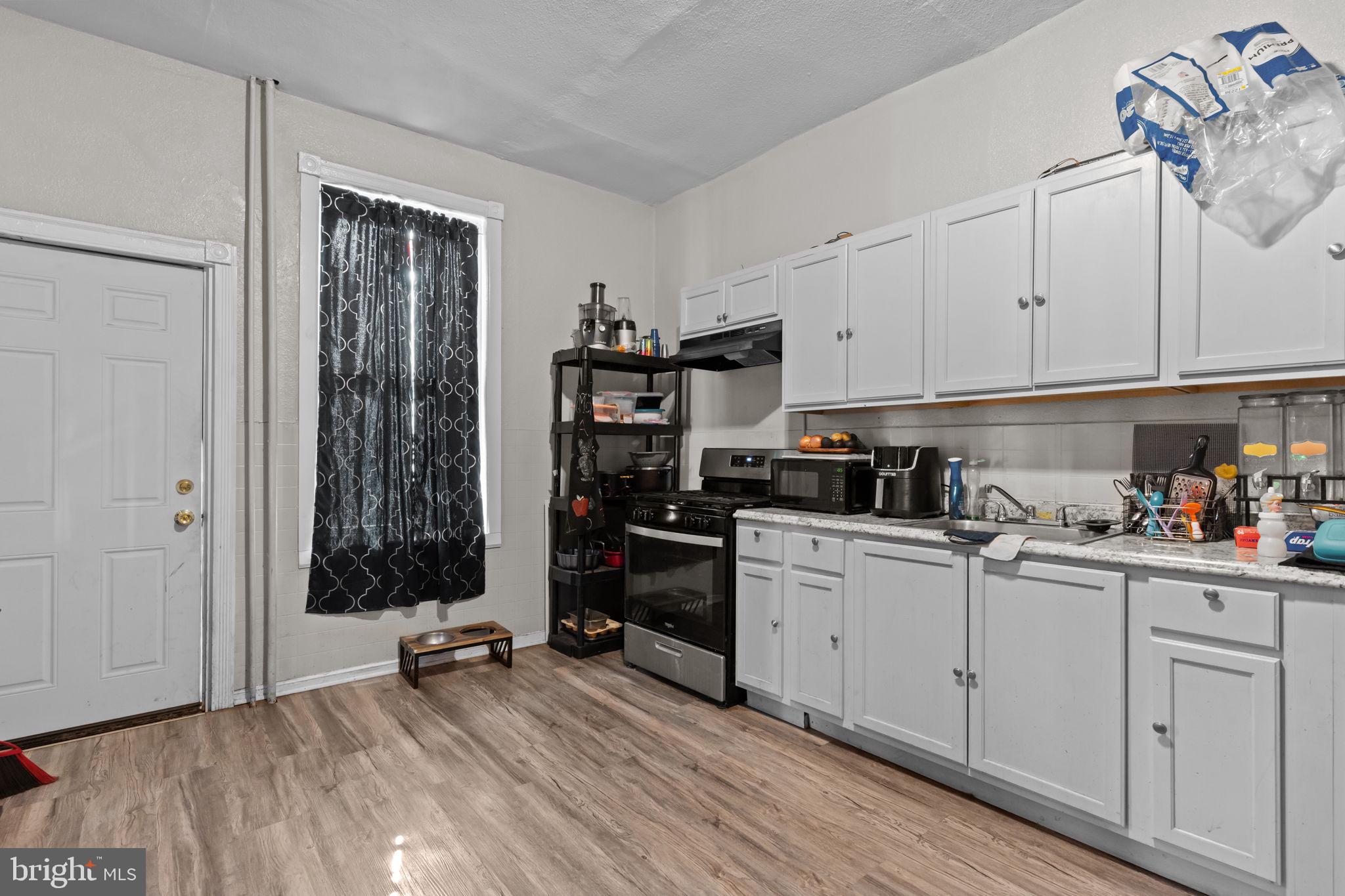 PHILADELPHIA (NORTHEAST) - Residential