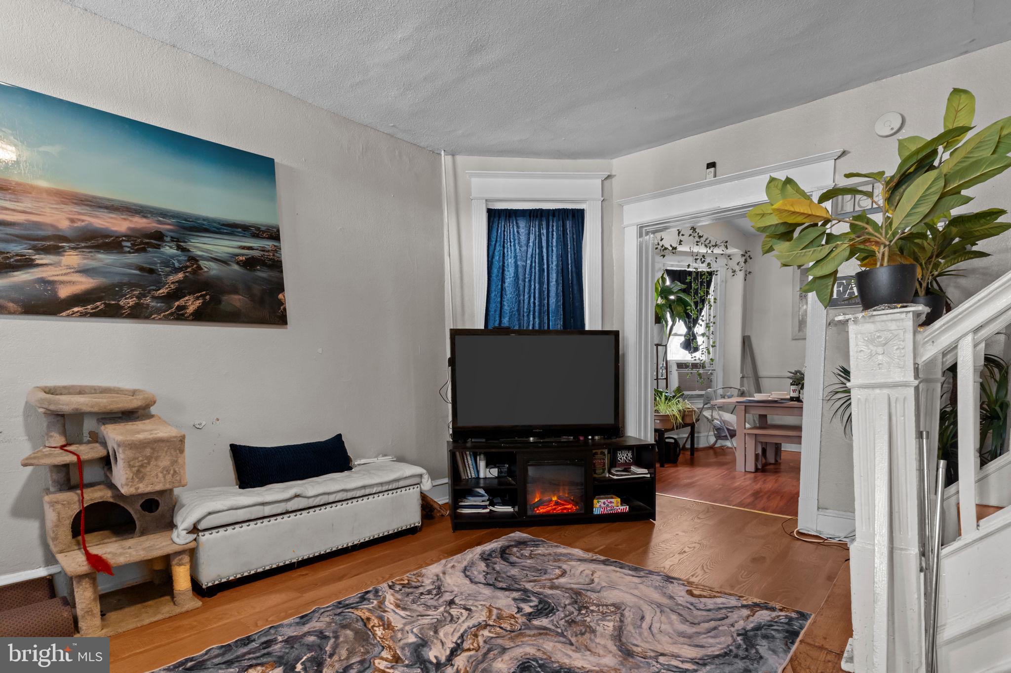 PHILADELPHIA (NORTHEAST) - Residential