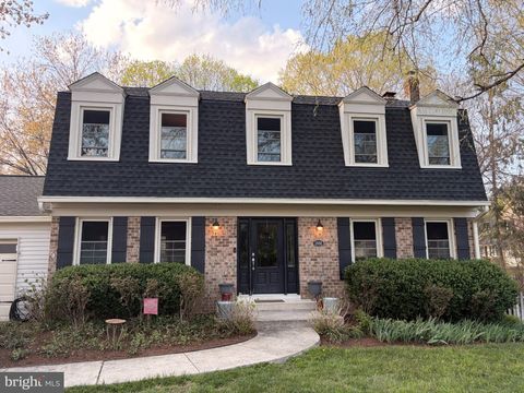 1866 E QUEENS COURT CROFTON MD 21114