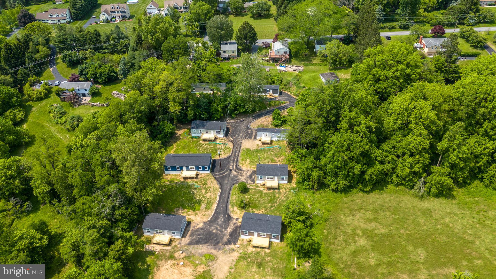 465 ROYAL MANOR ROAD