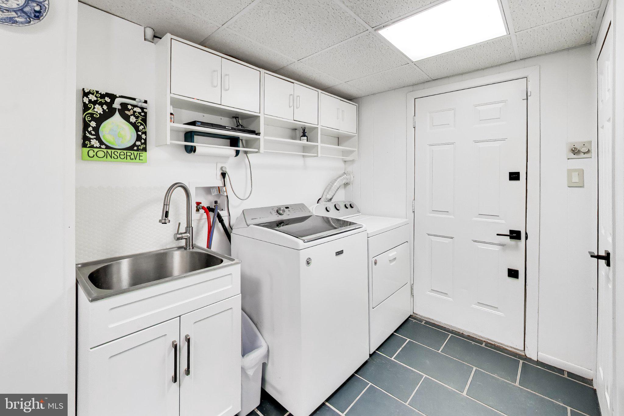 LAYHILL VILLAGE EAST - Residential