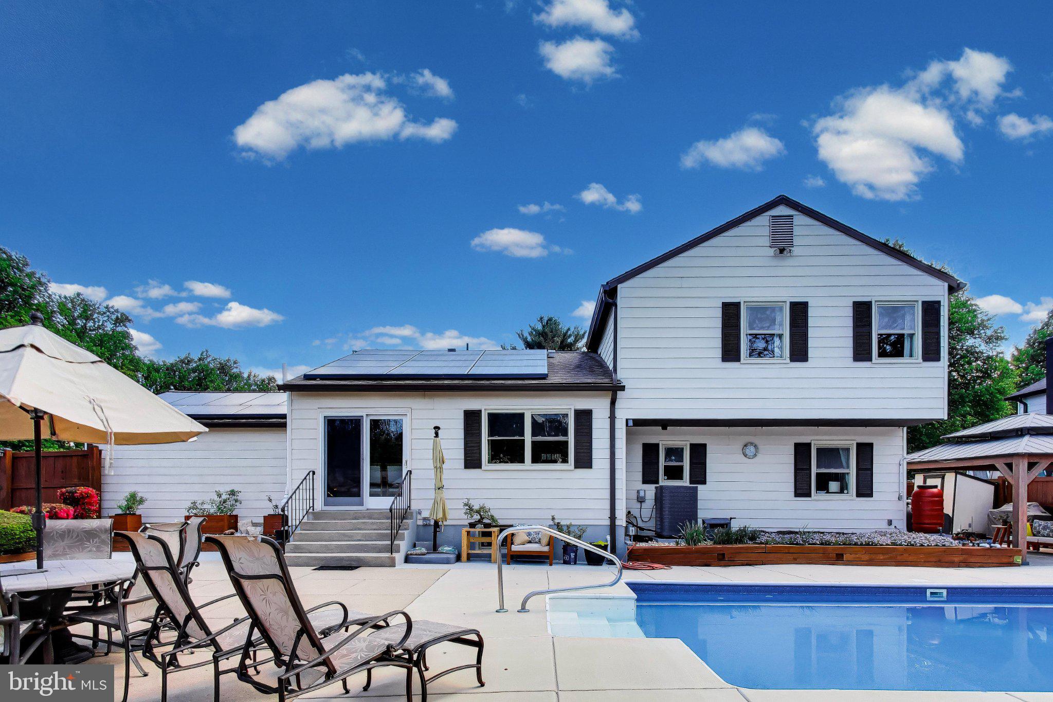 LAYHILL VILLAGE EAST - Residential