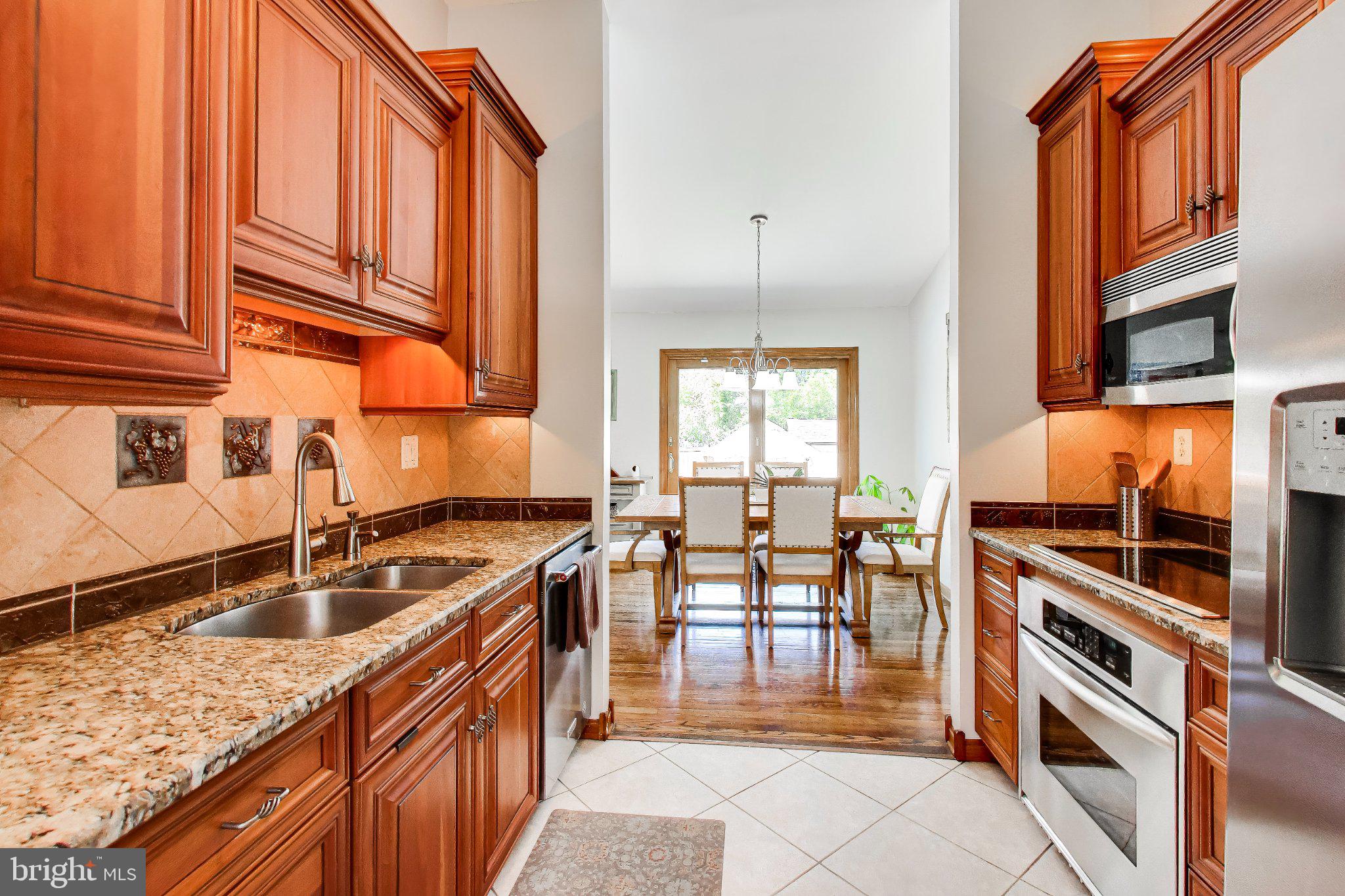 LAYHILL VILLAGE EAST - Residential