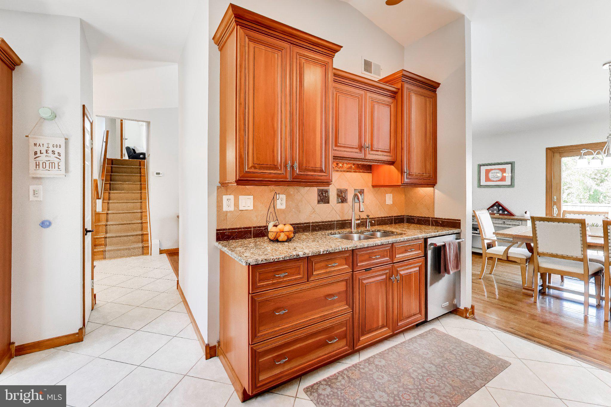 LAYHILL VILLAGE EAST - Residential