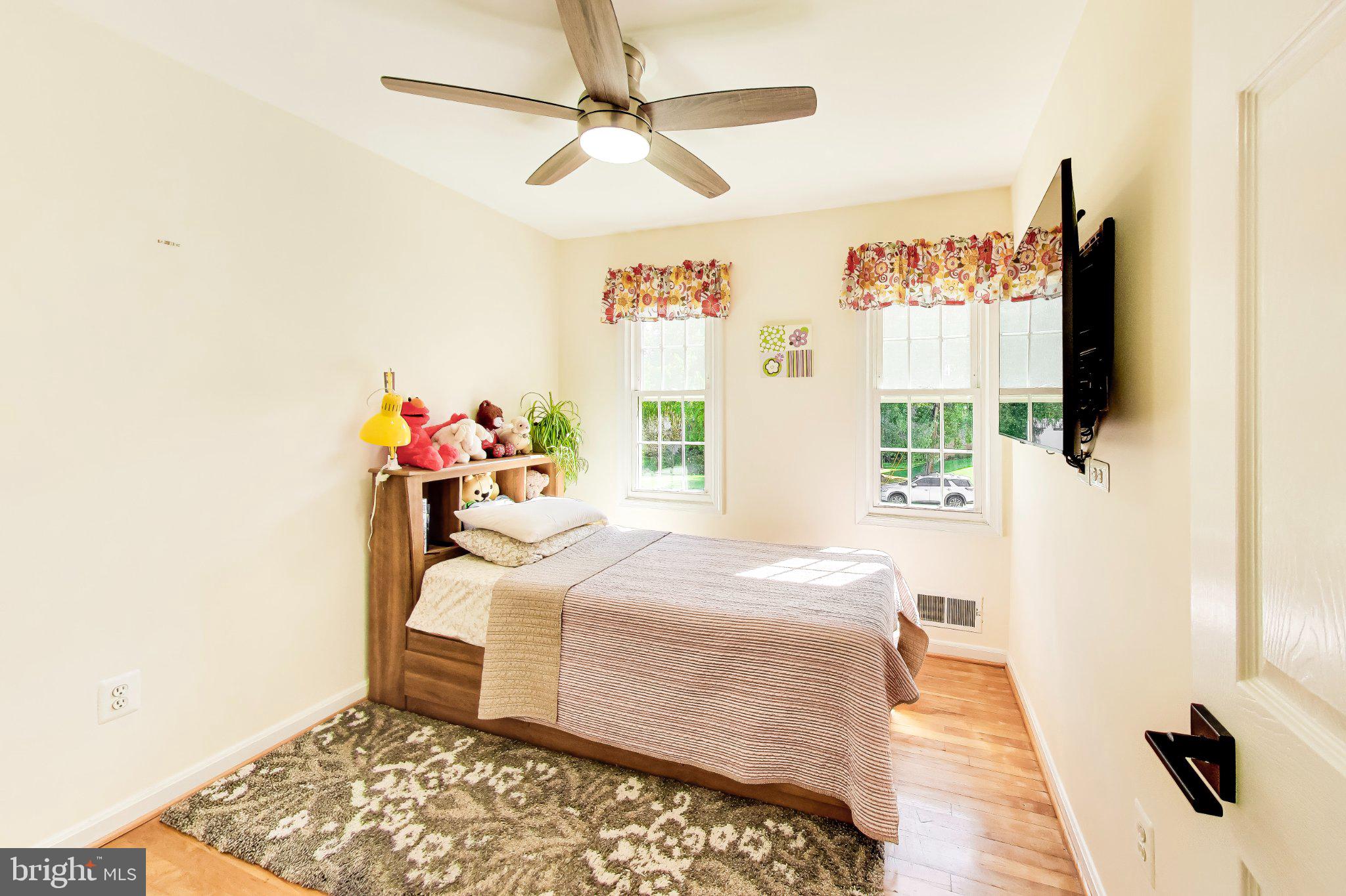 LAYHILL VILLAGE EAST - Residential