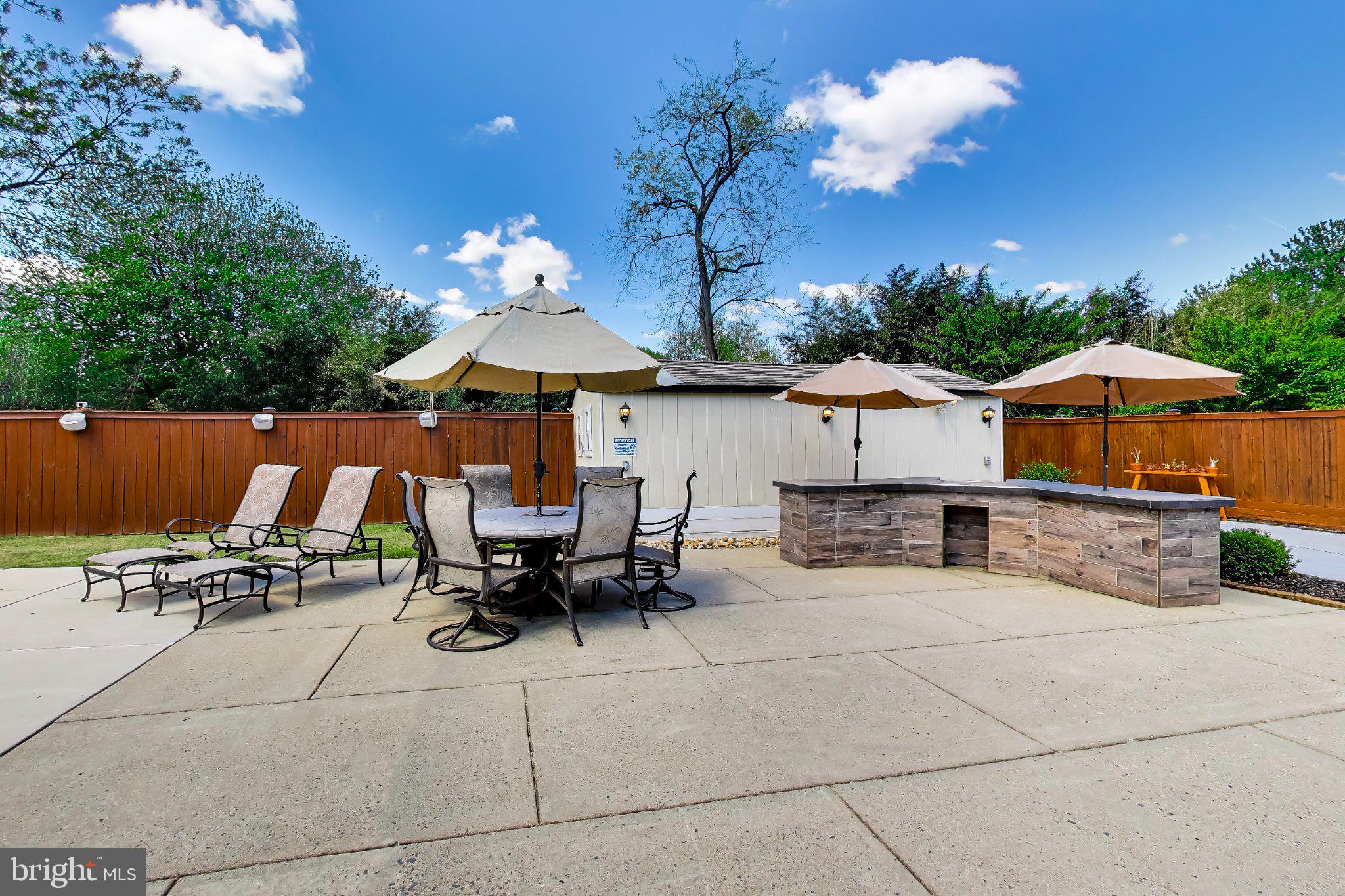 LAYHILL VILLAGE EAST - Residential