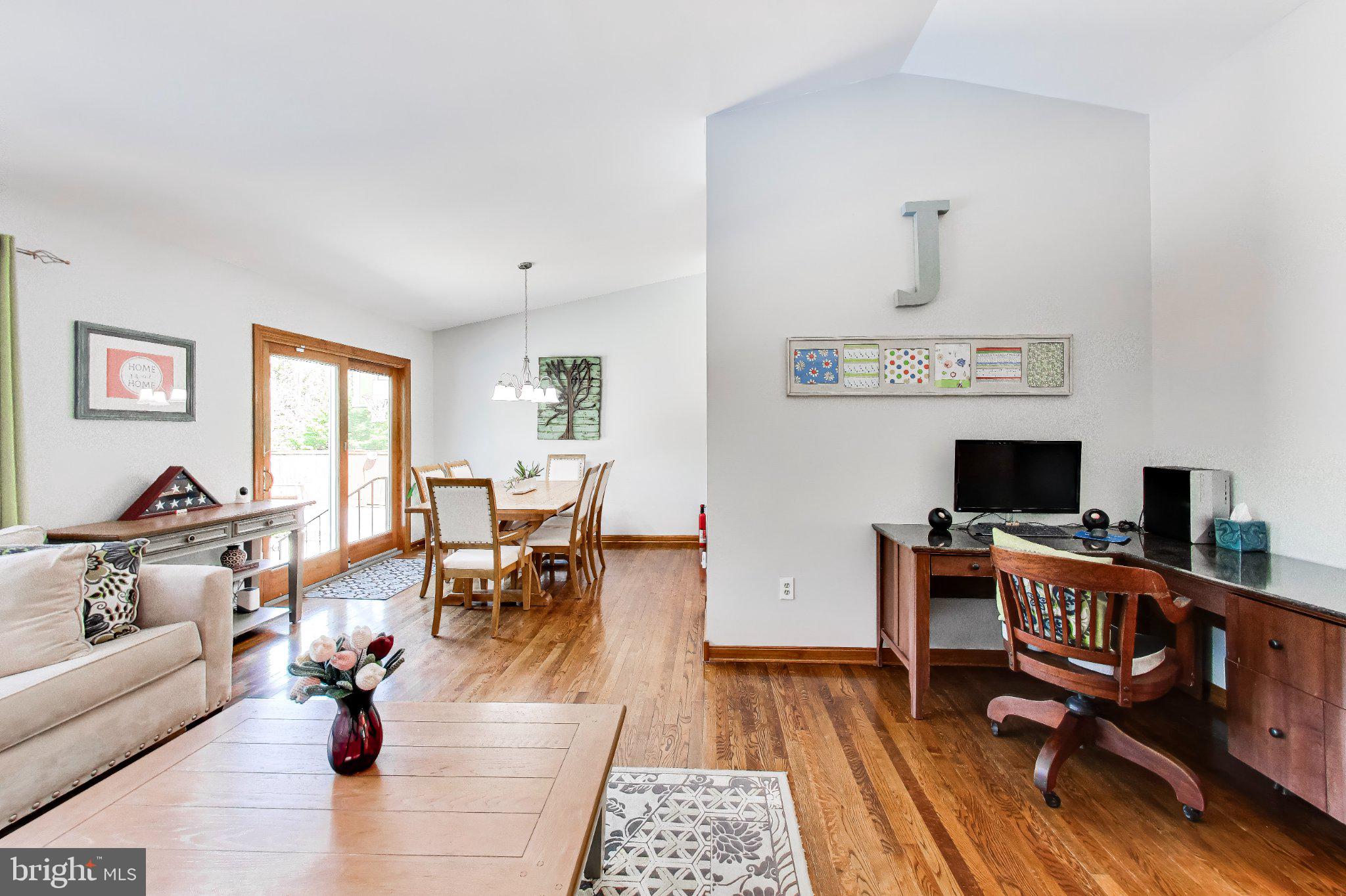 LAYHILL VILLAGE EAST - Residential