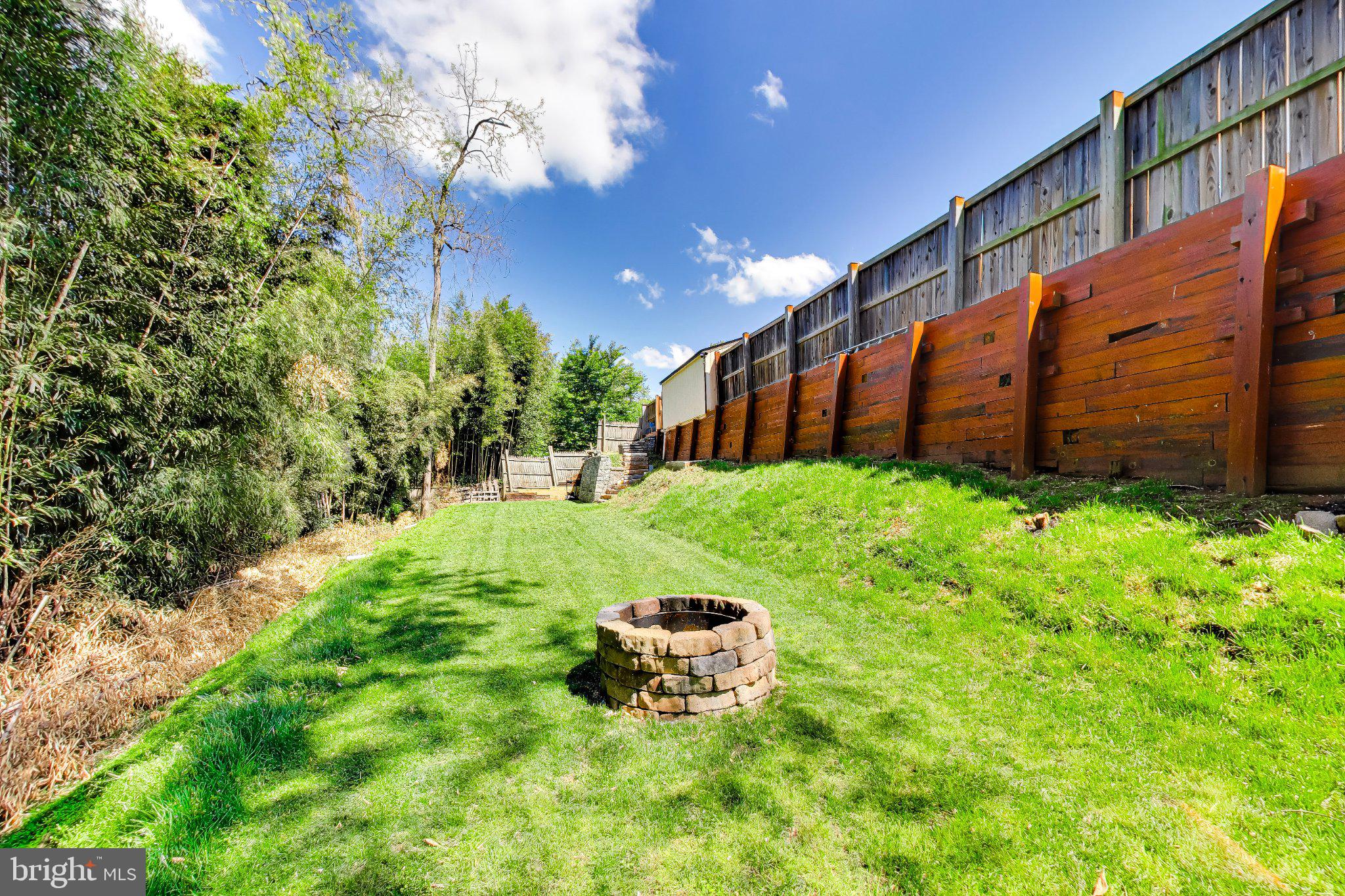 LAYHILL VILLAGE EAST - Residential