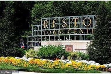 GLADE AT HUNTERS WOODS - Residential Lease