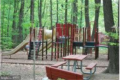 GLADE AT HUNTERS WOODS - Residential Lease