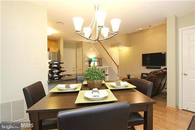 GLADE AT HUNTERS WOODS - Residential Lease