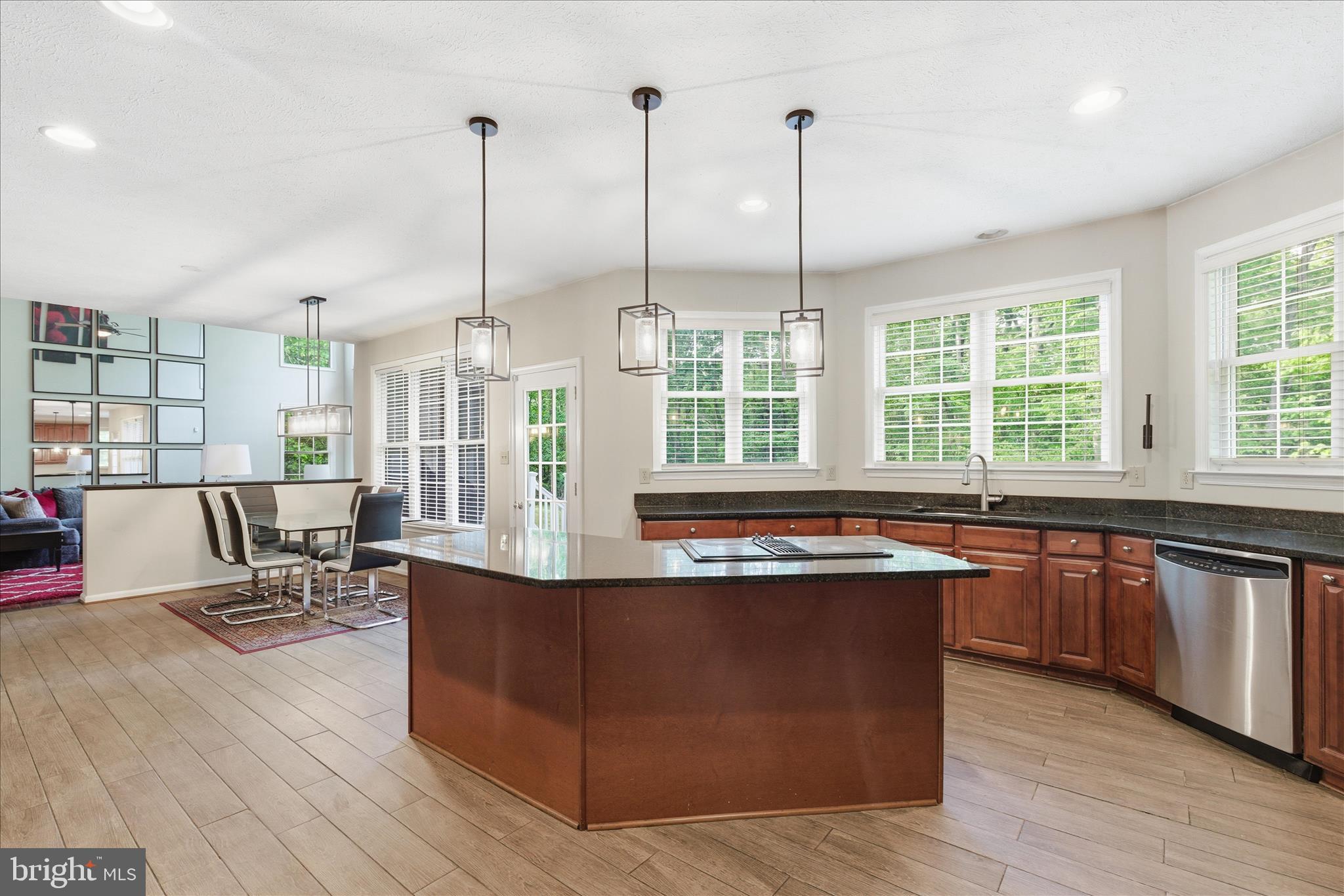 MAPLE BROOKE - Residential