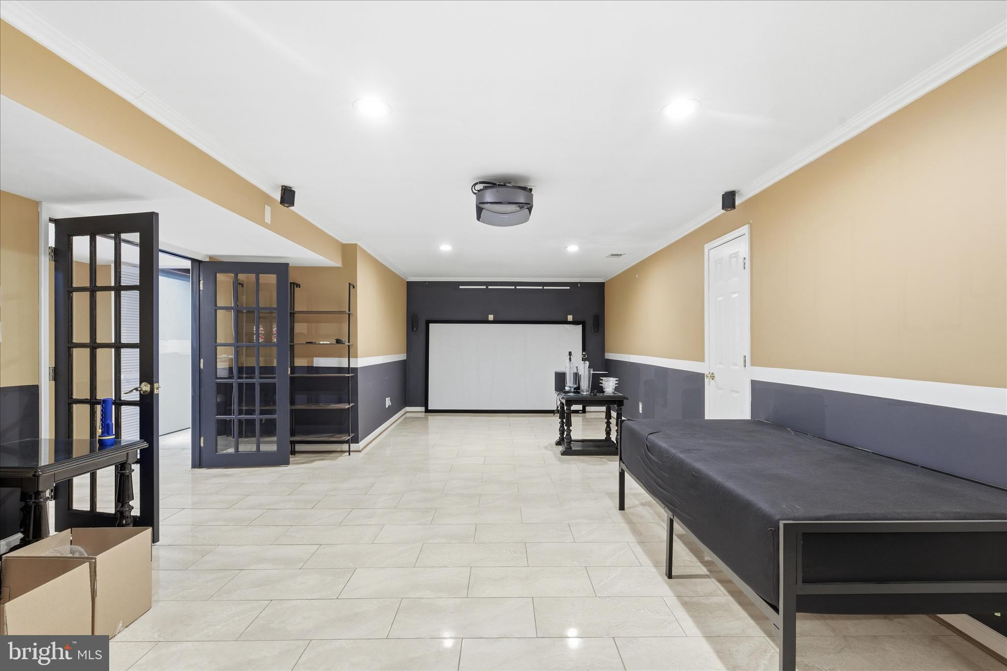 MAPLE BROOKE - Residential