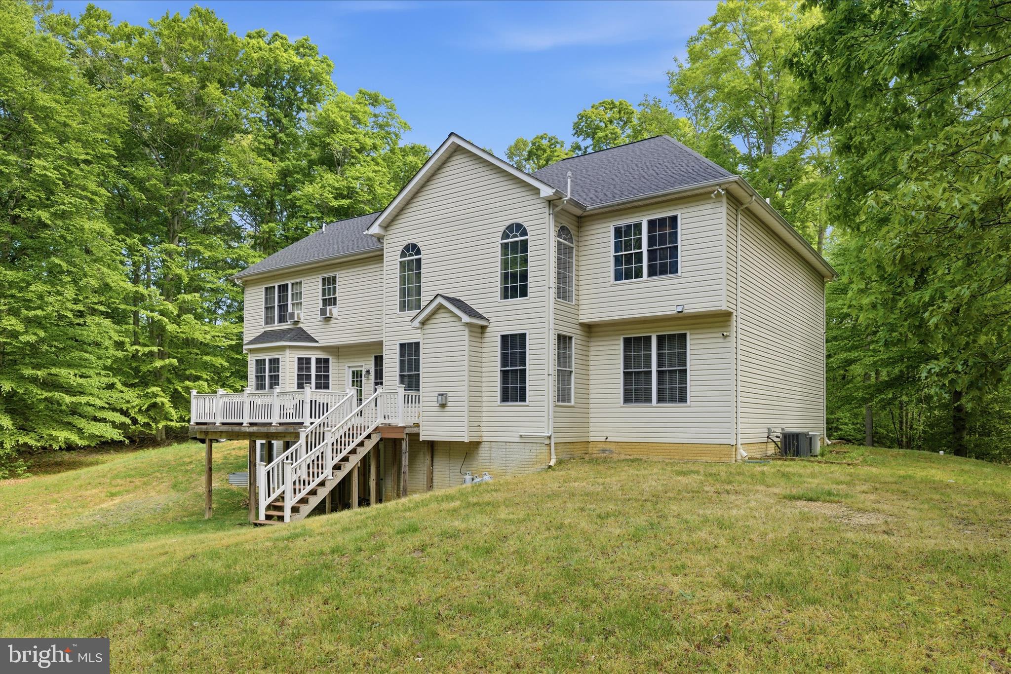 MAPLE BROOKE - Residential
