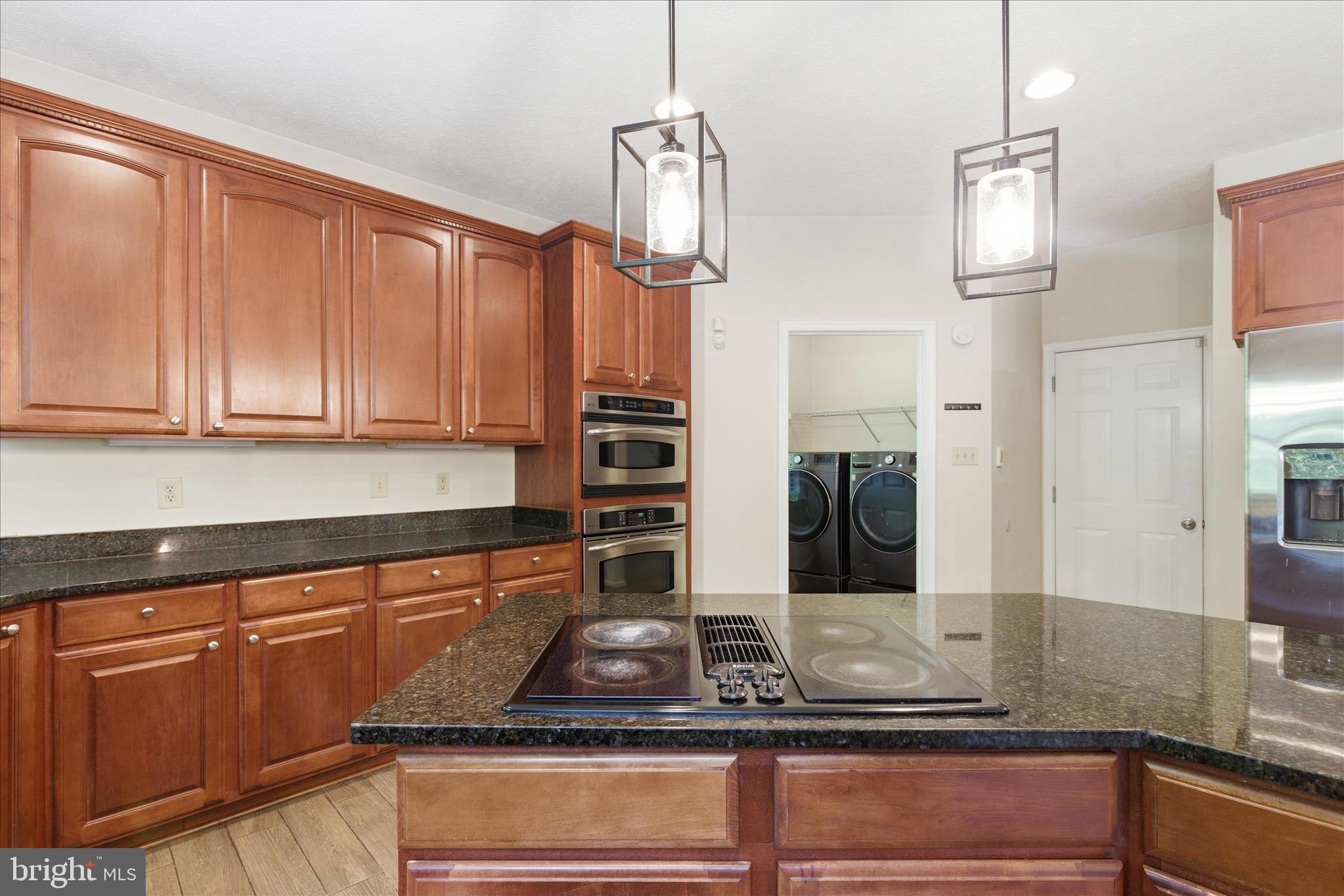 MAPLE BROOKE - Residential