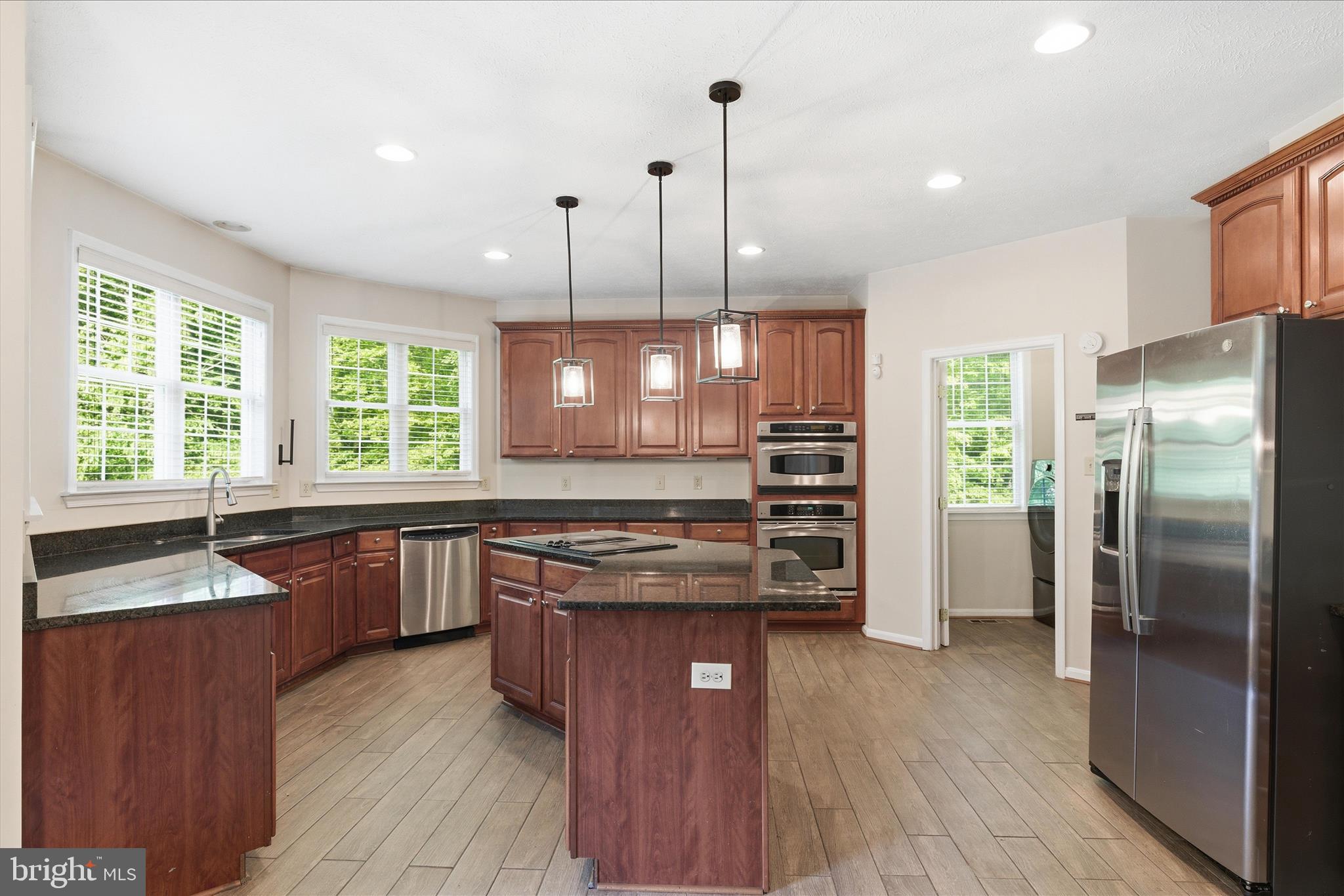 MAPLE BROOKE - Residential