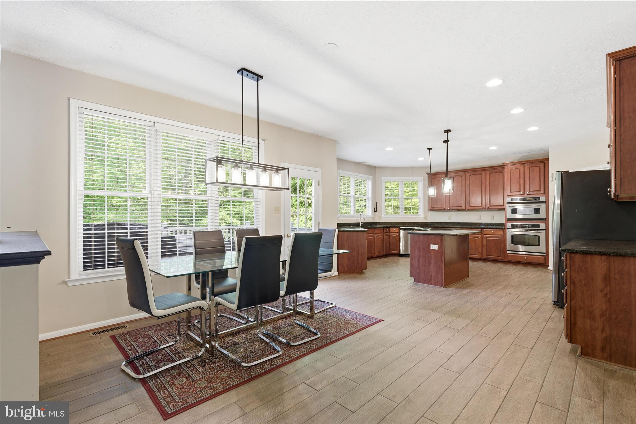MAPLE BROOKE - Residential