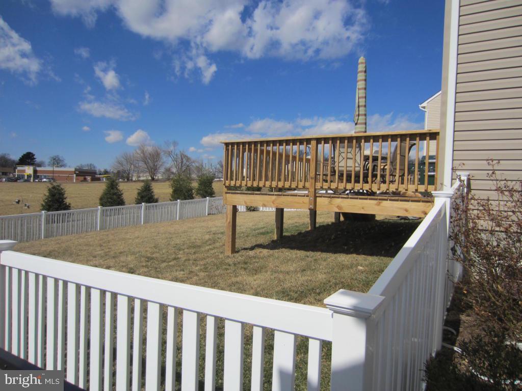 SWEETBRIAR CREEK - Residential