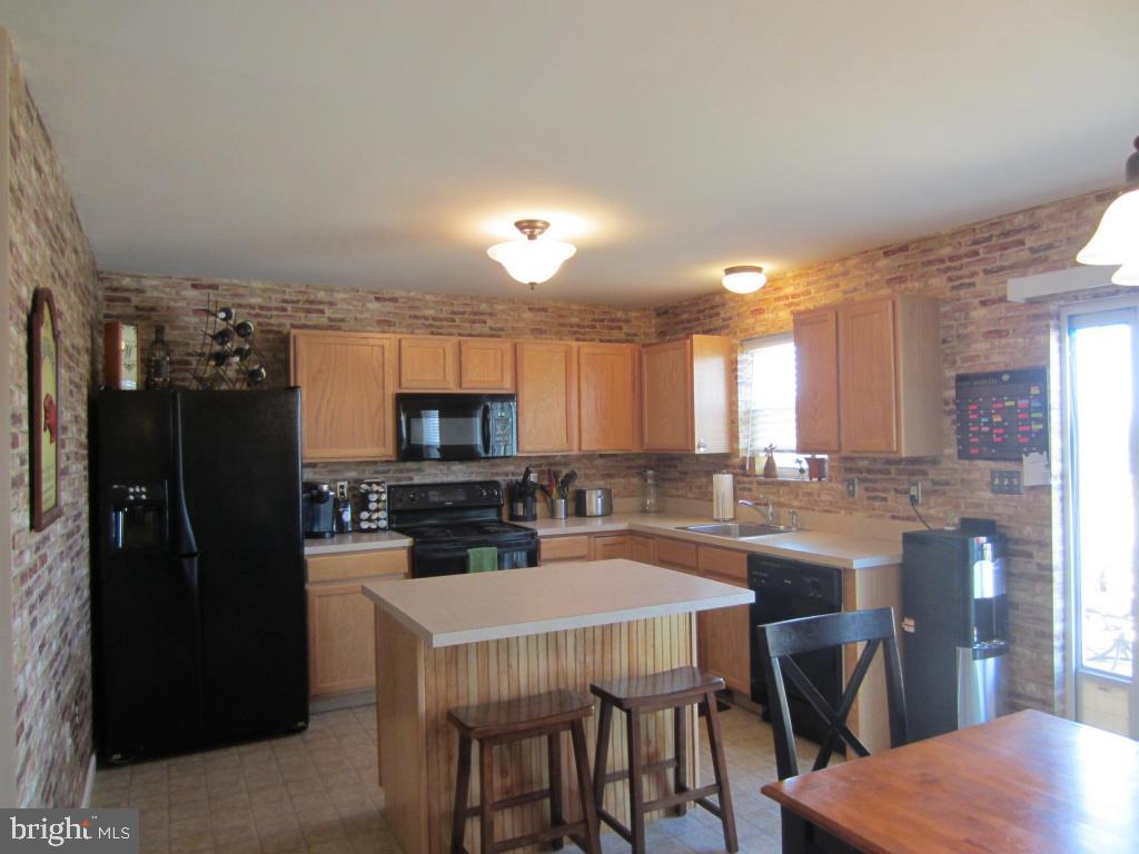 SWEETBRIAR CREEK - Residential