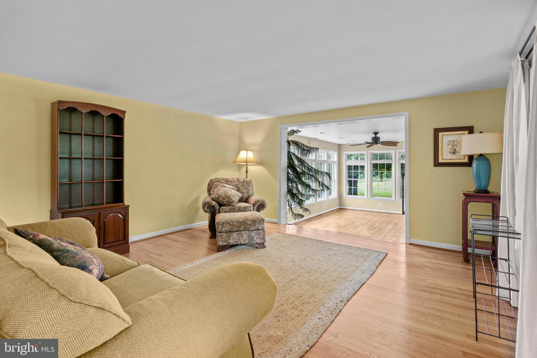 TRACYS LANDING - Residential