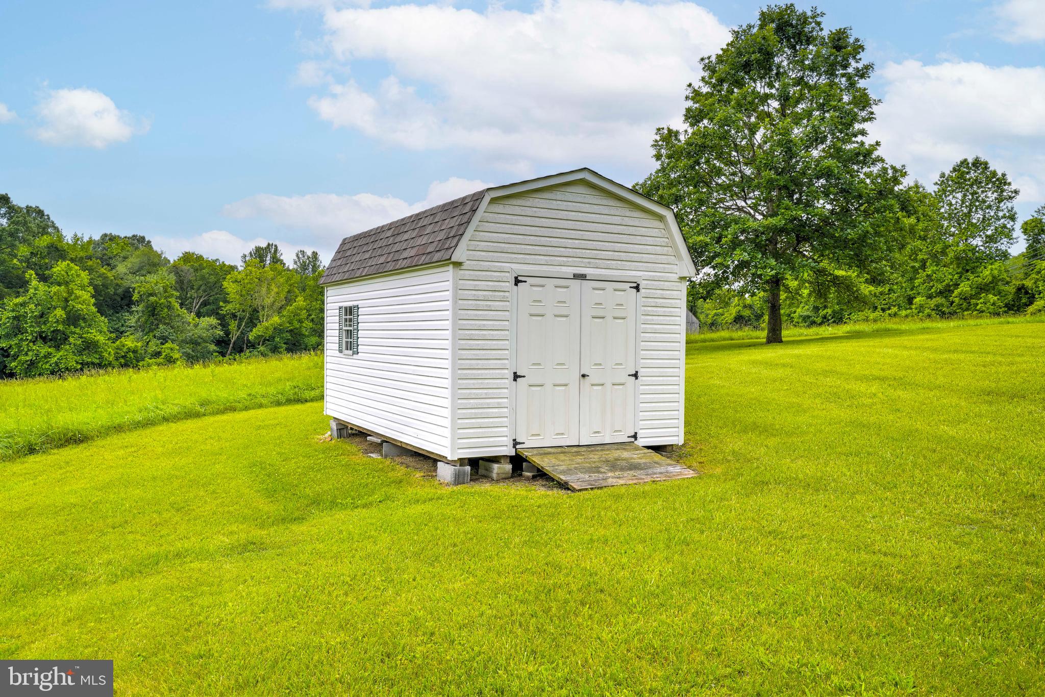 TRACYS LANDING - Residential