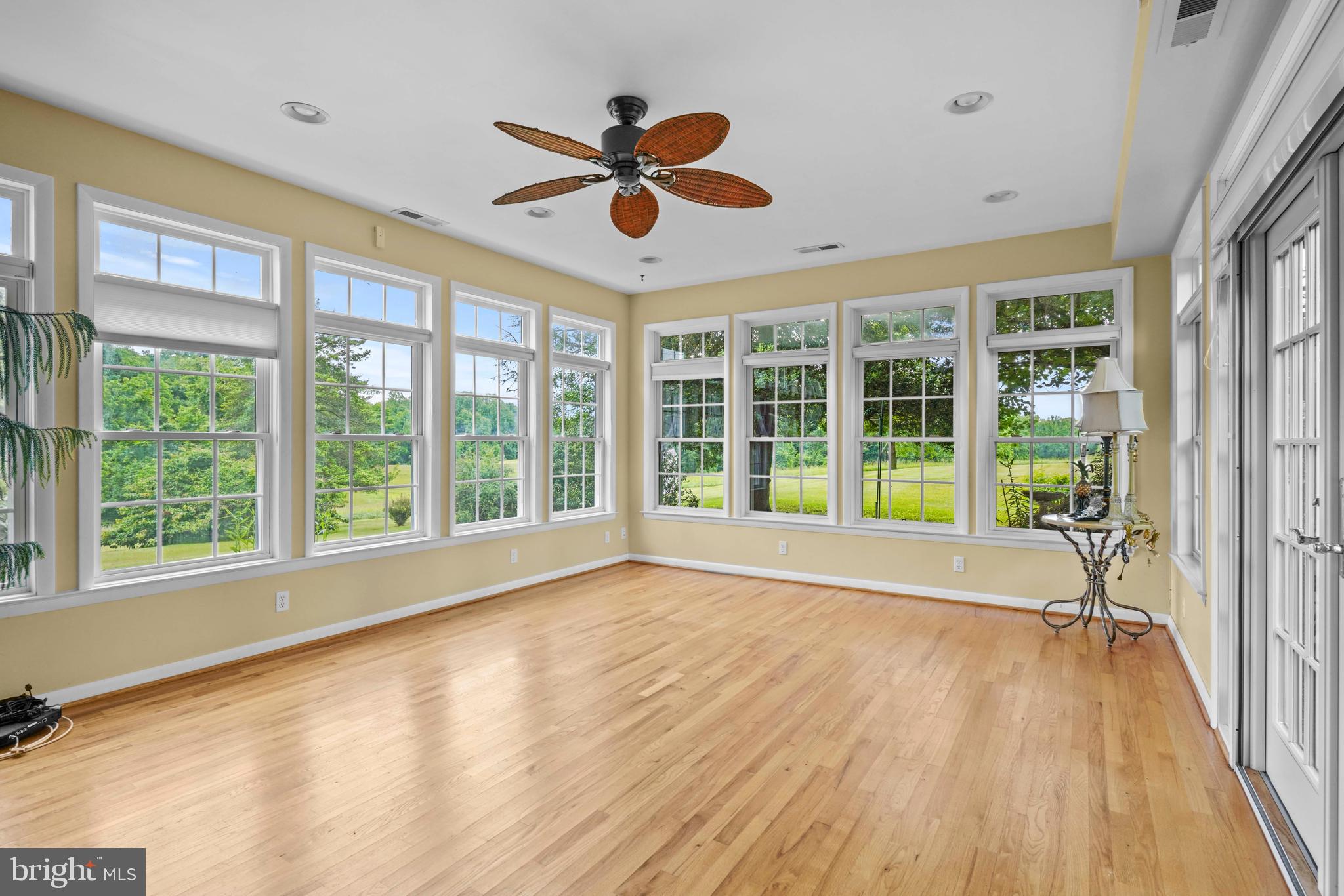 TRACYS LANDING - Residential