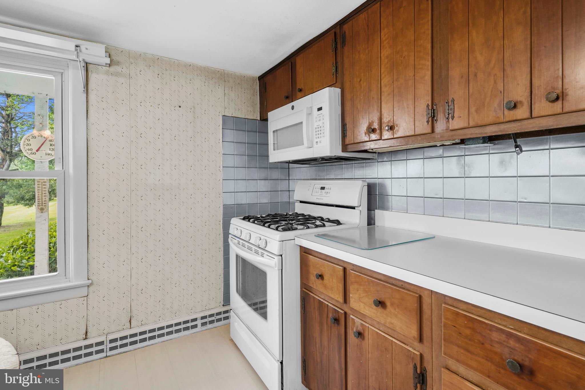 TRACYS LANDING - Residential