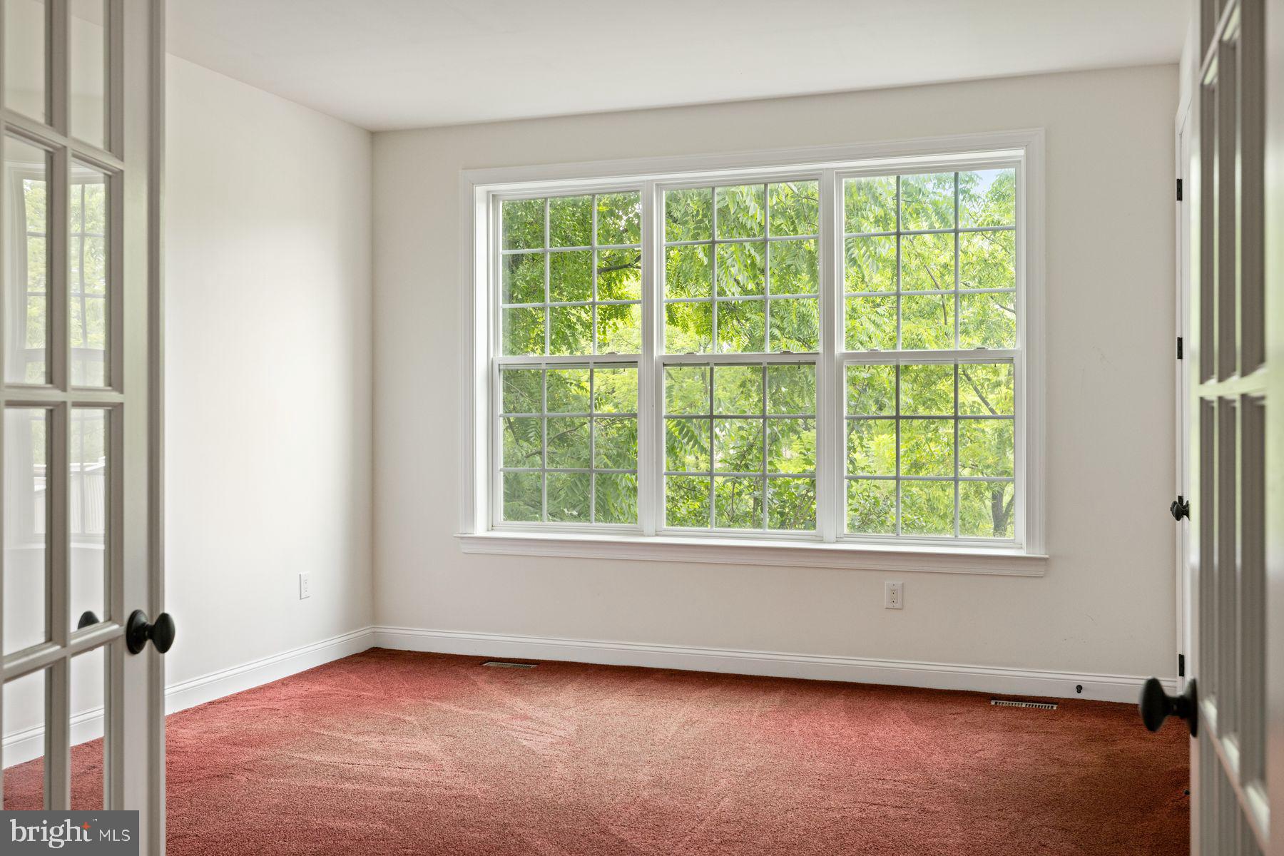 WHISPERING PINES - Residential