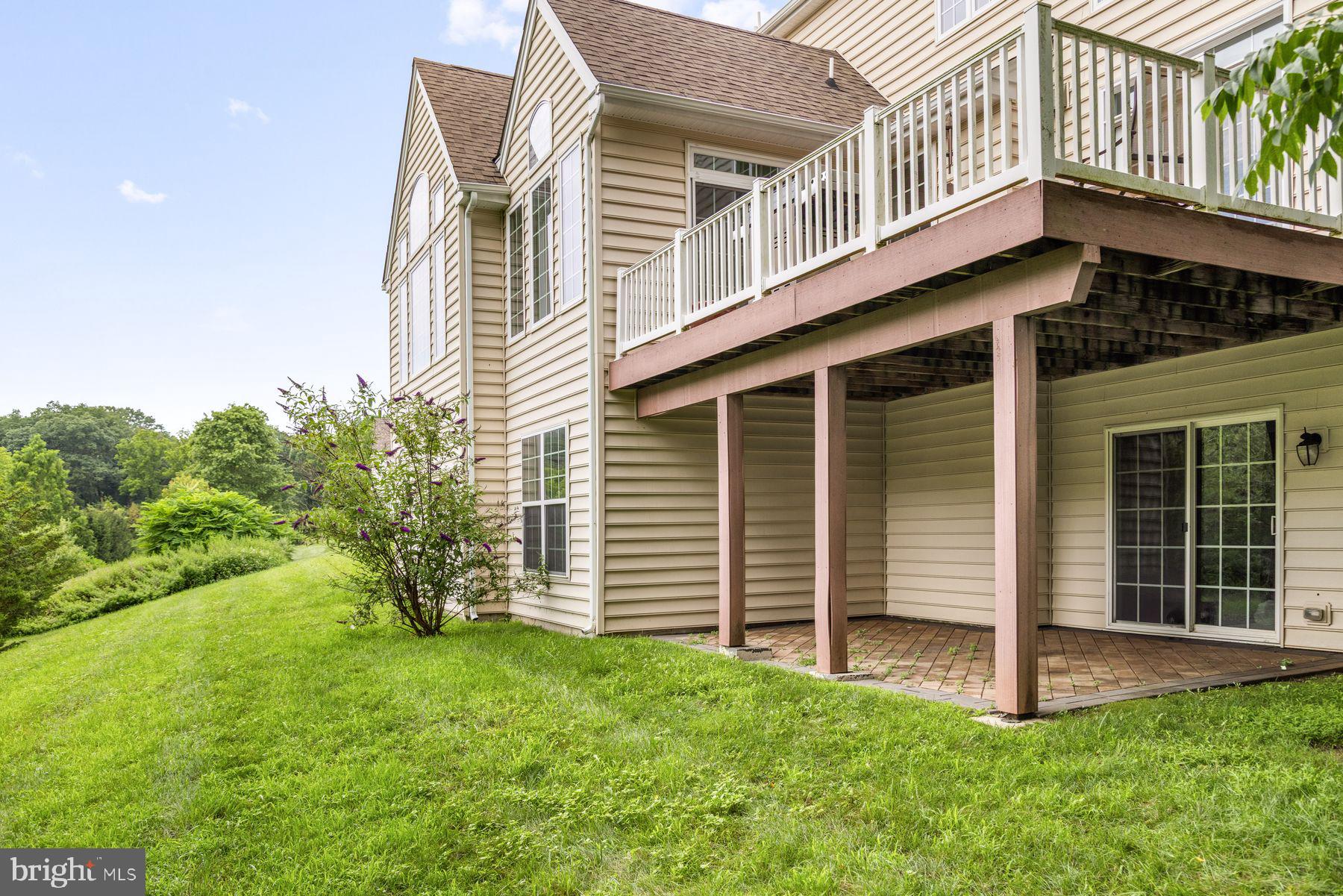 WHISPERING PINES - Residential