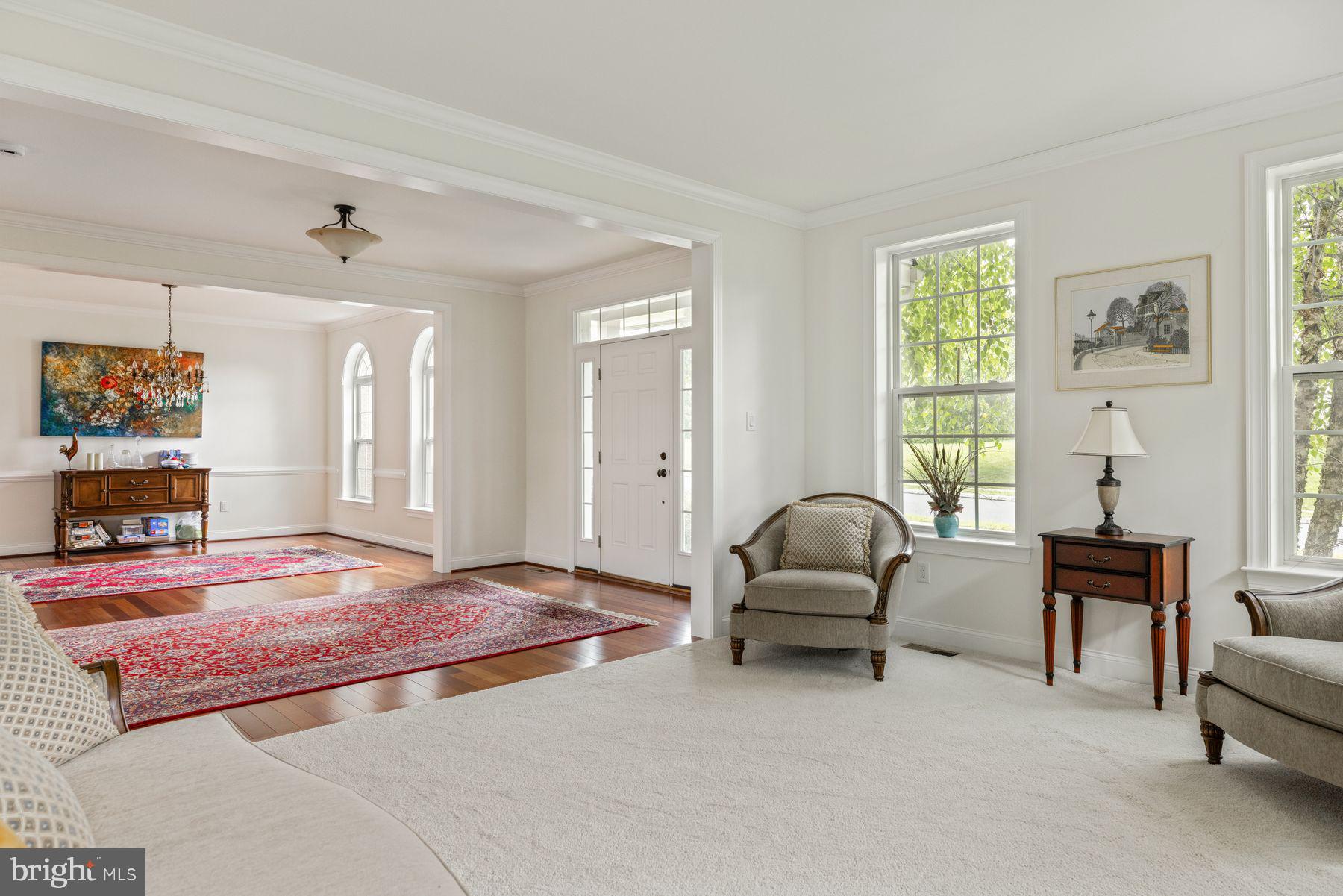 WHISPERING PINES - Residential