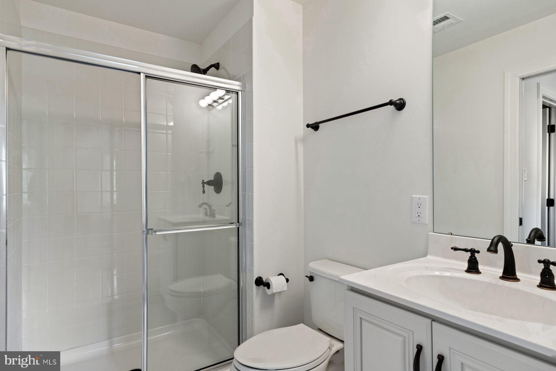 WHISPERING PINES - Residential