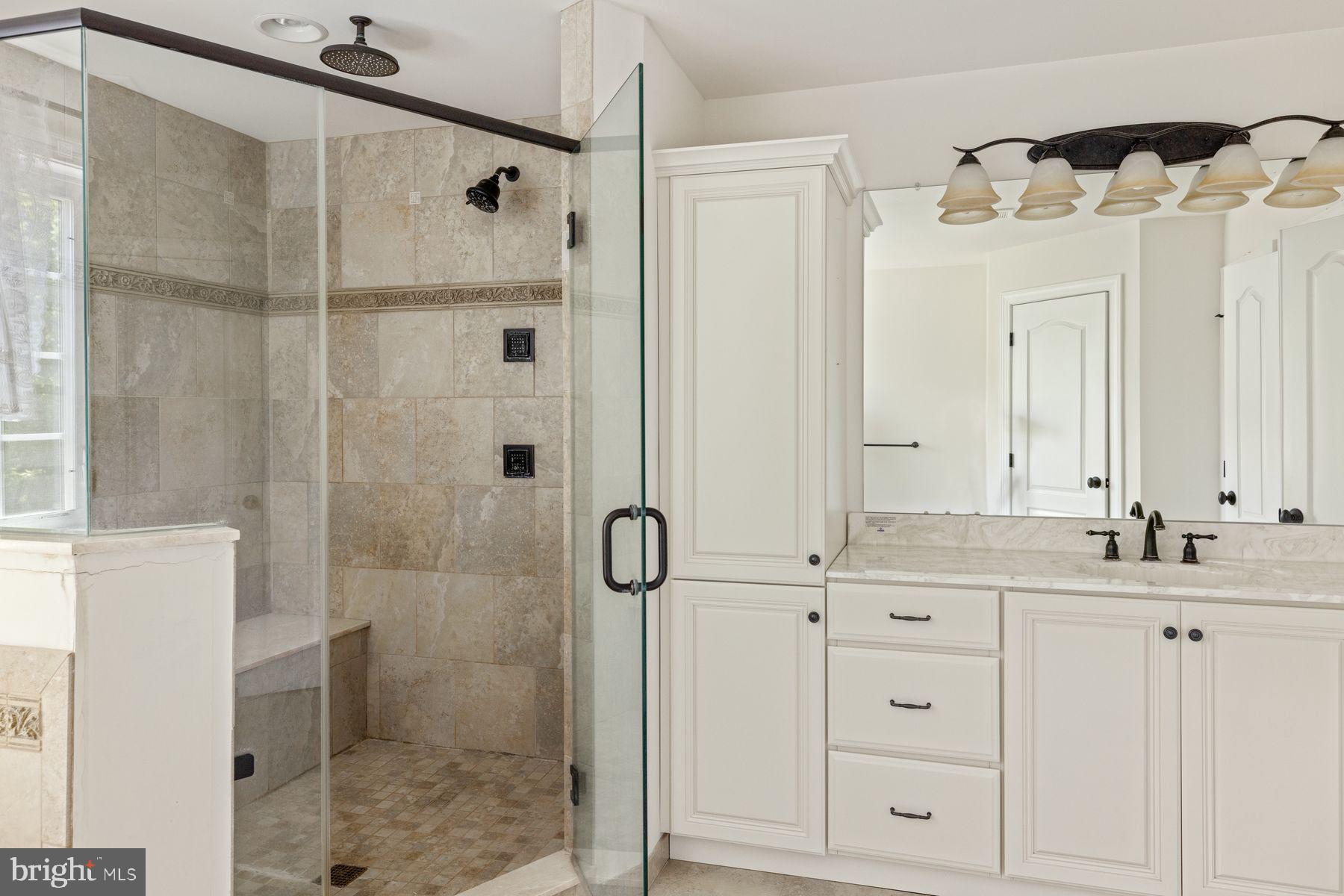 WHISPERING PINES - Residential