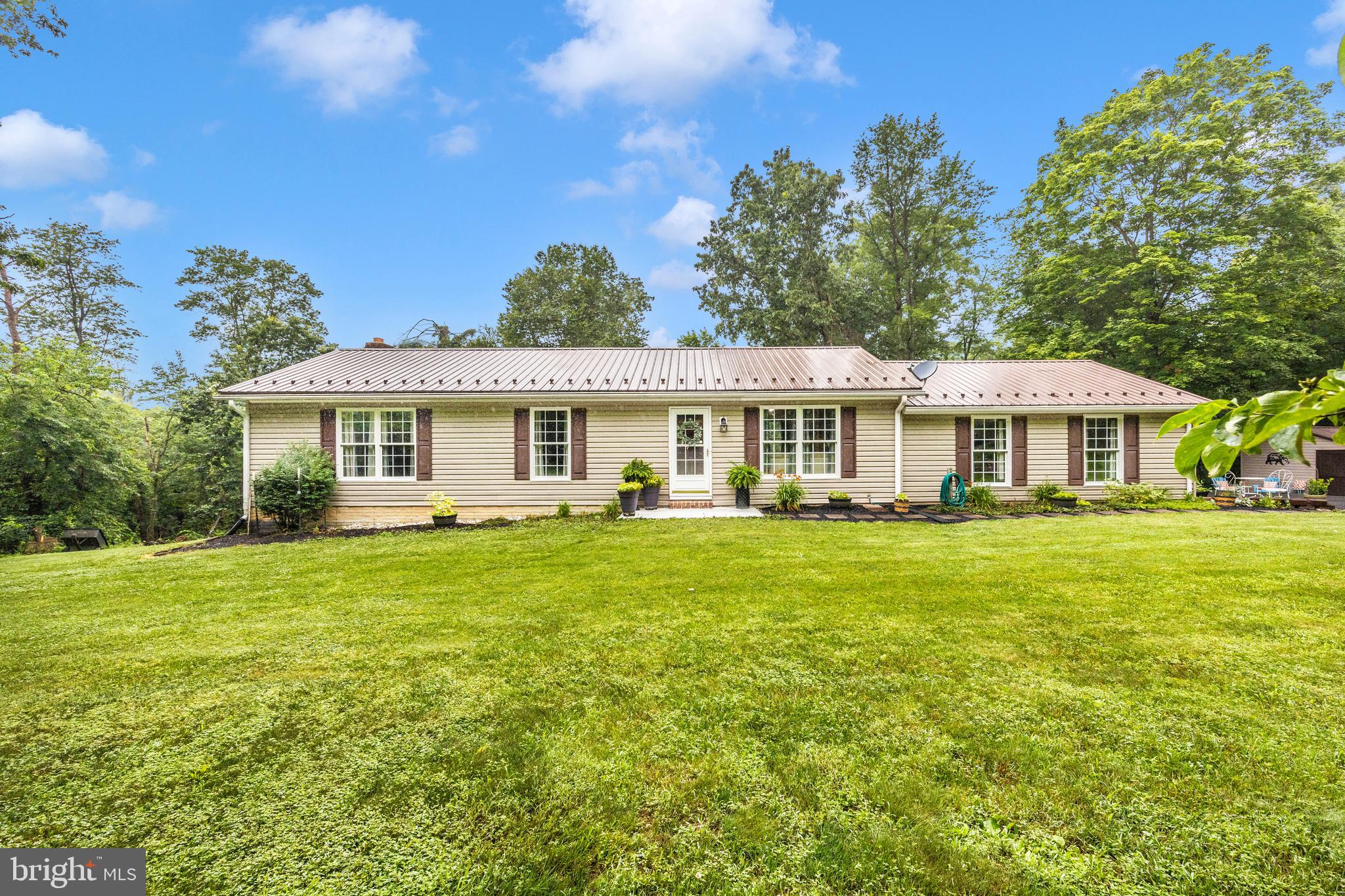 FALLING WATERS - Residential