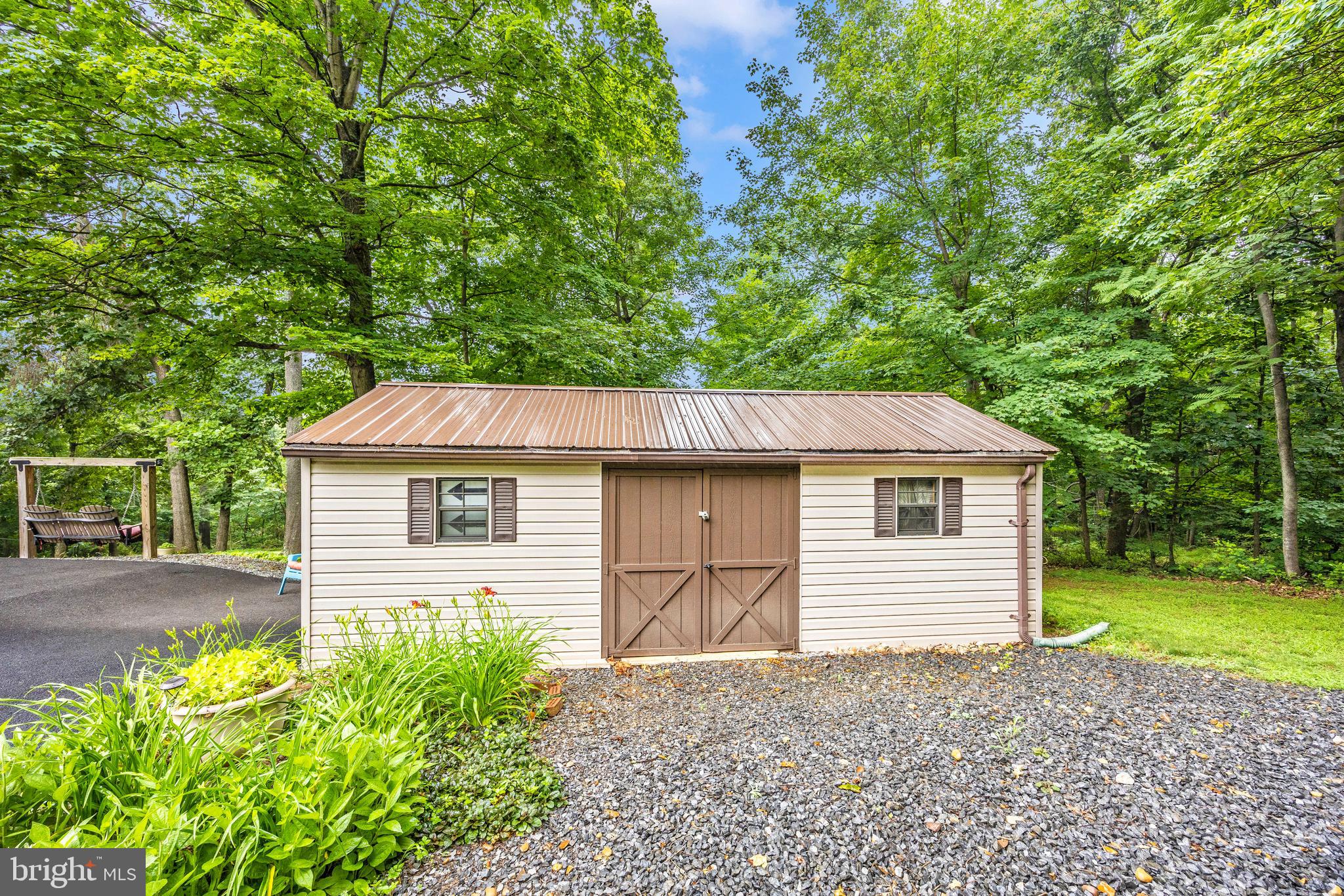 FALLING WATERS - Residential