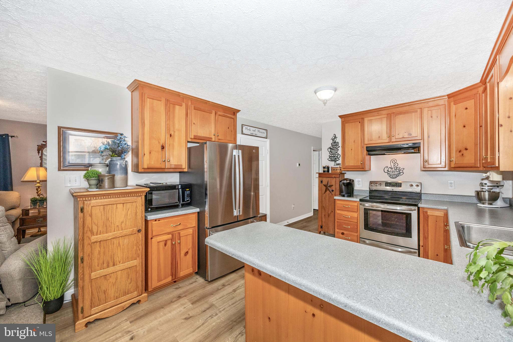 FALLING WATERS - Residential