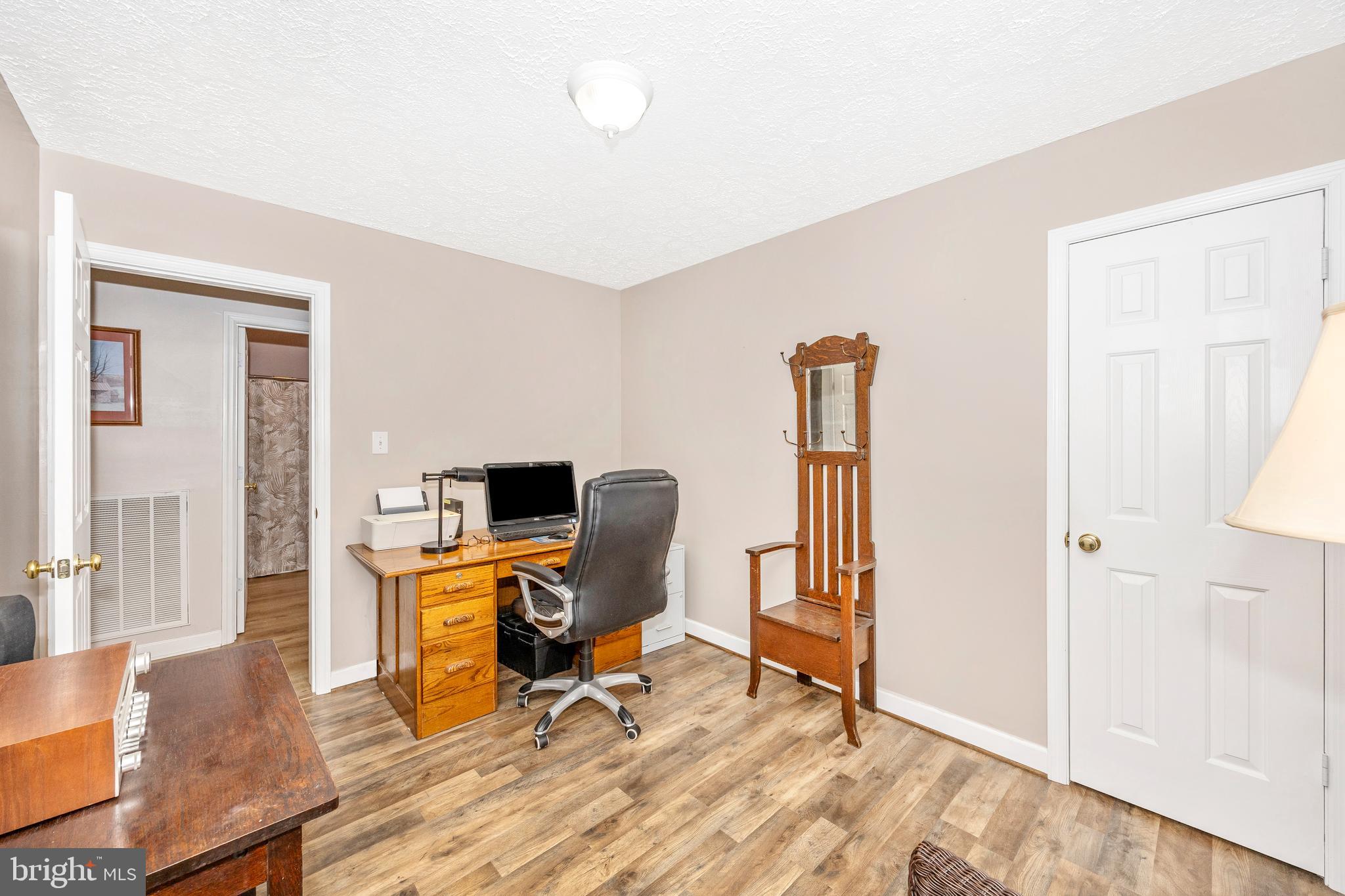 FALLING WATERS - Residential