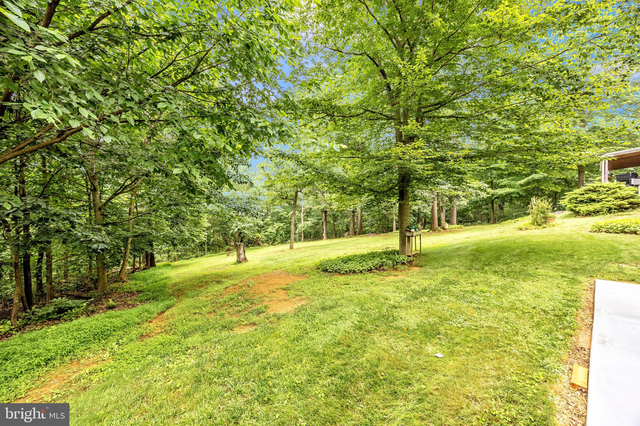 FALLING WATERS - Residential