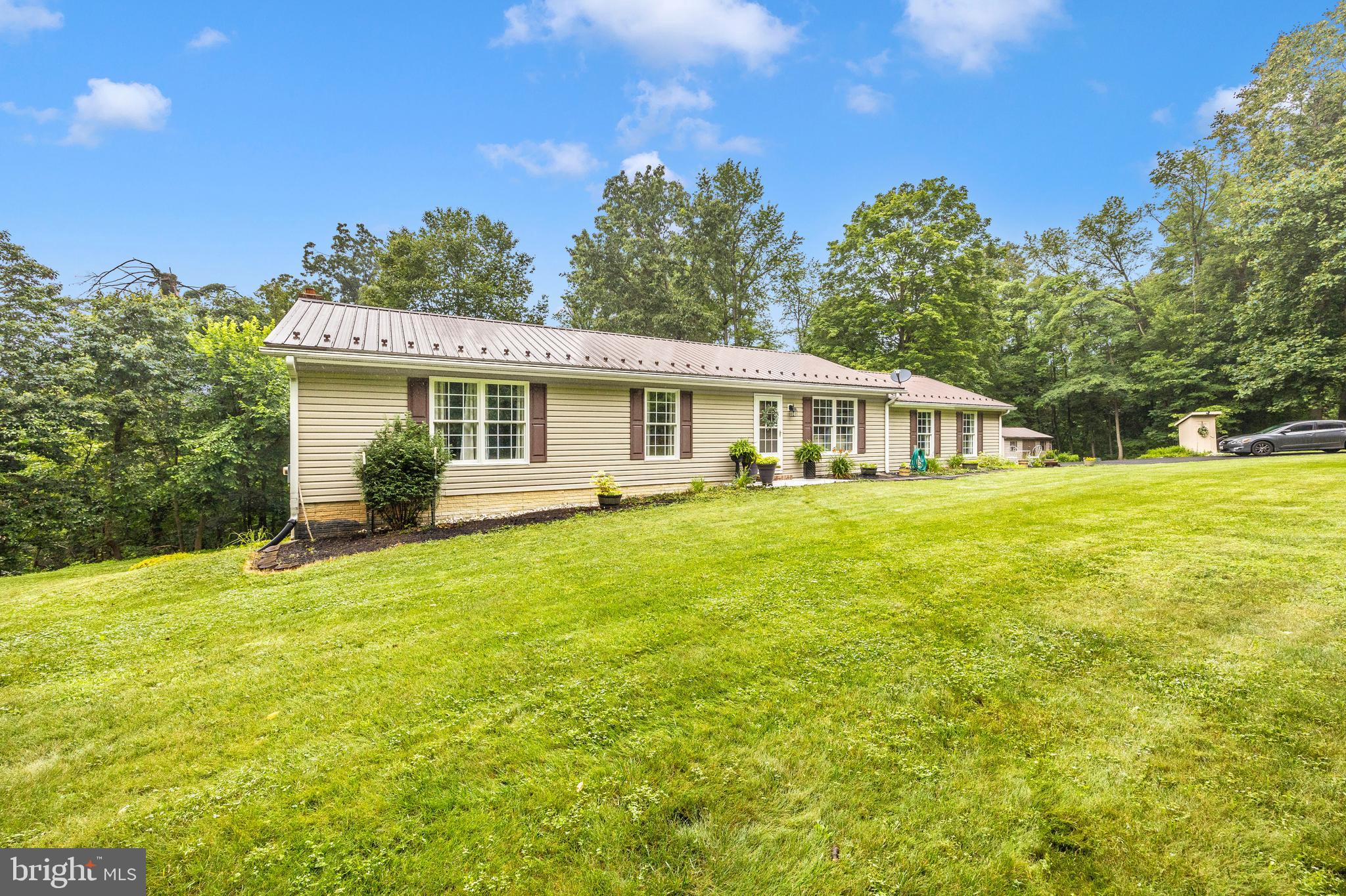 FALLING WATERS - Residential