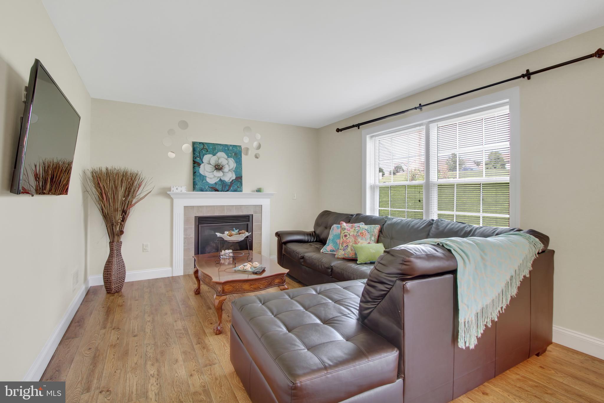 CEDAR HOLLOW - Residential