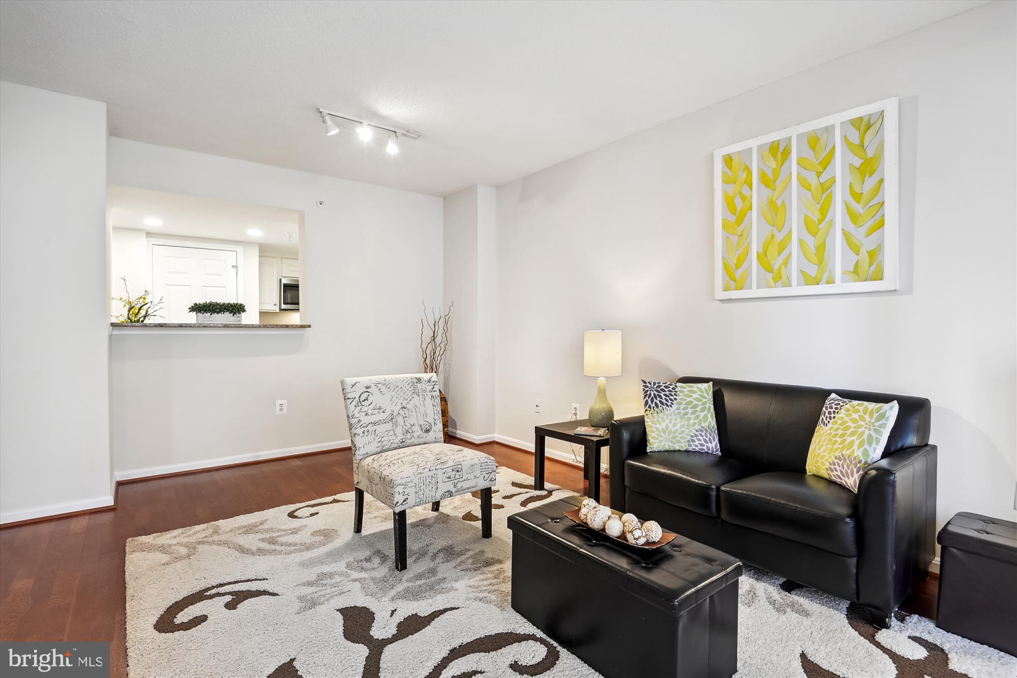 GALLERY AT WHITE FLINT - Residential