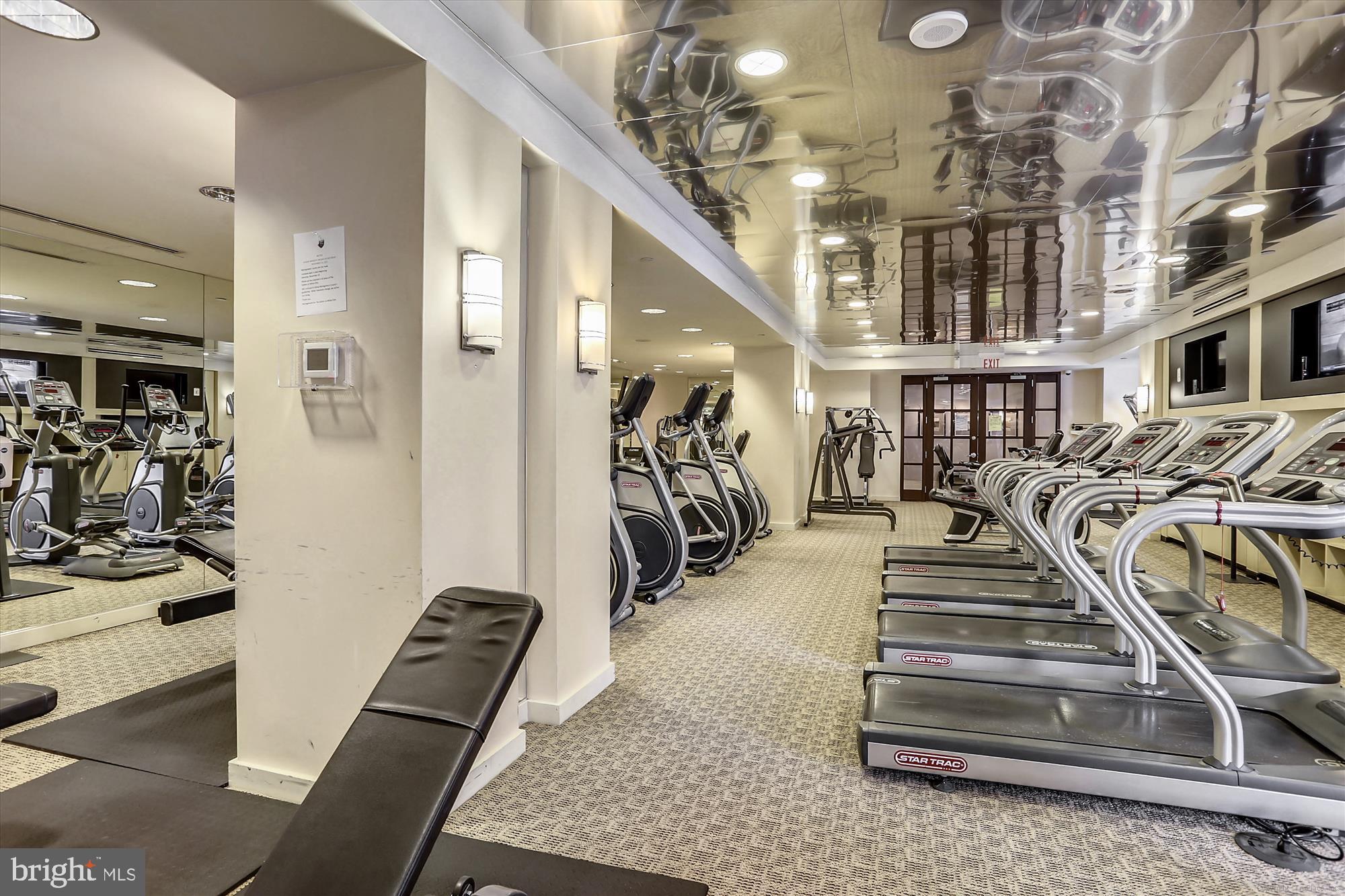 GALLERY AT WHITE FLINT - Residential