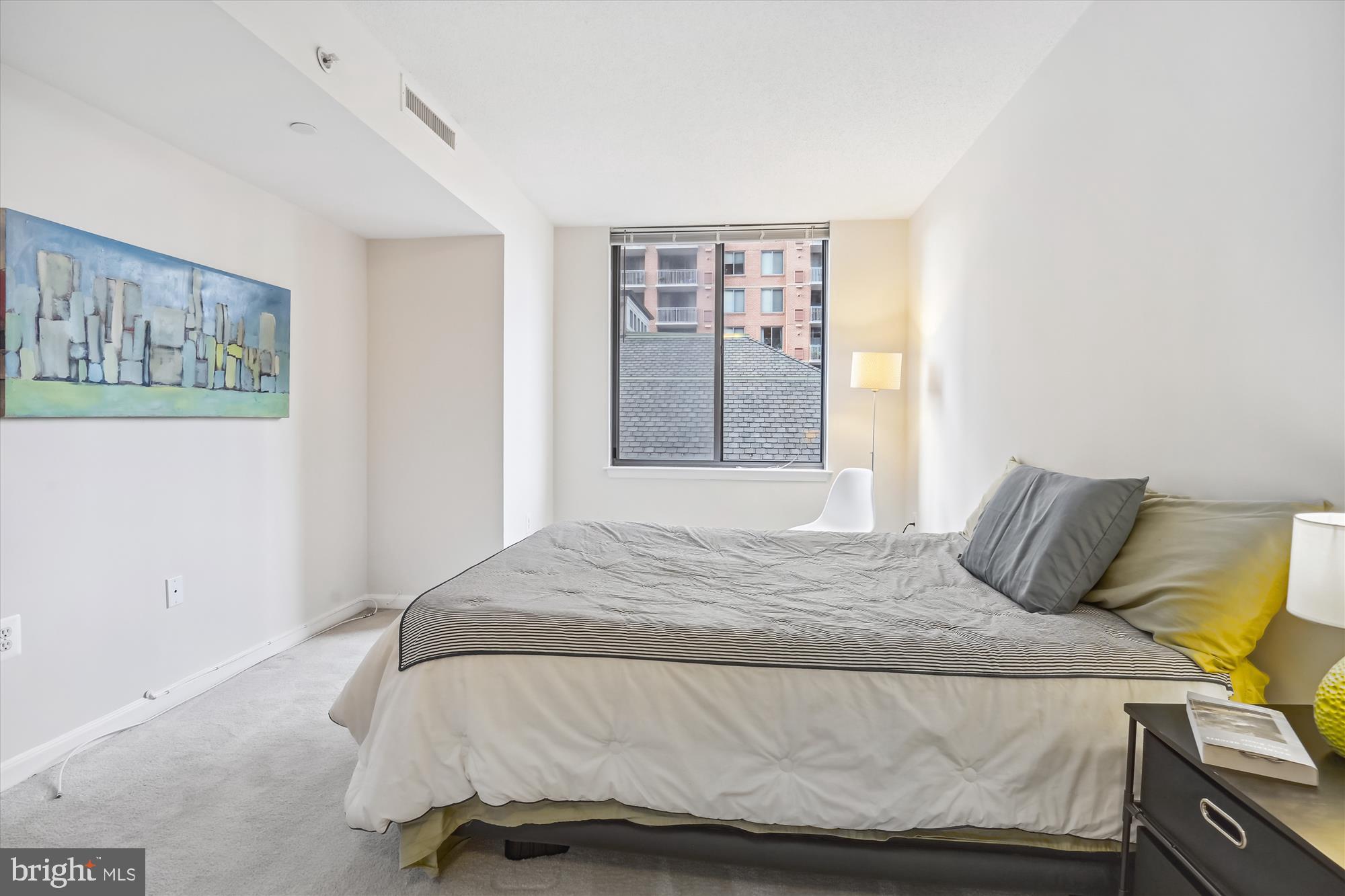 GALLERY AT WHITE FLINT - Residential