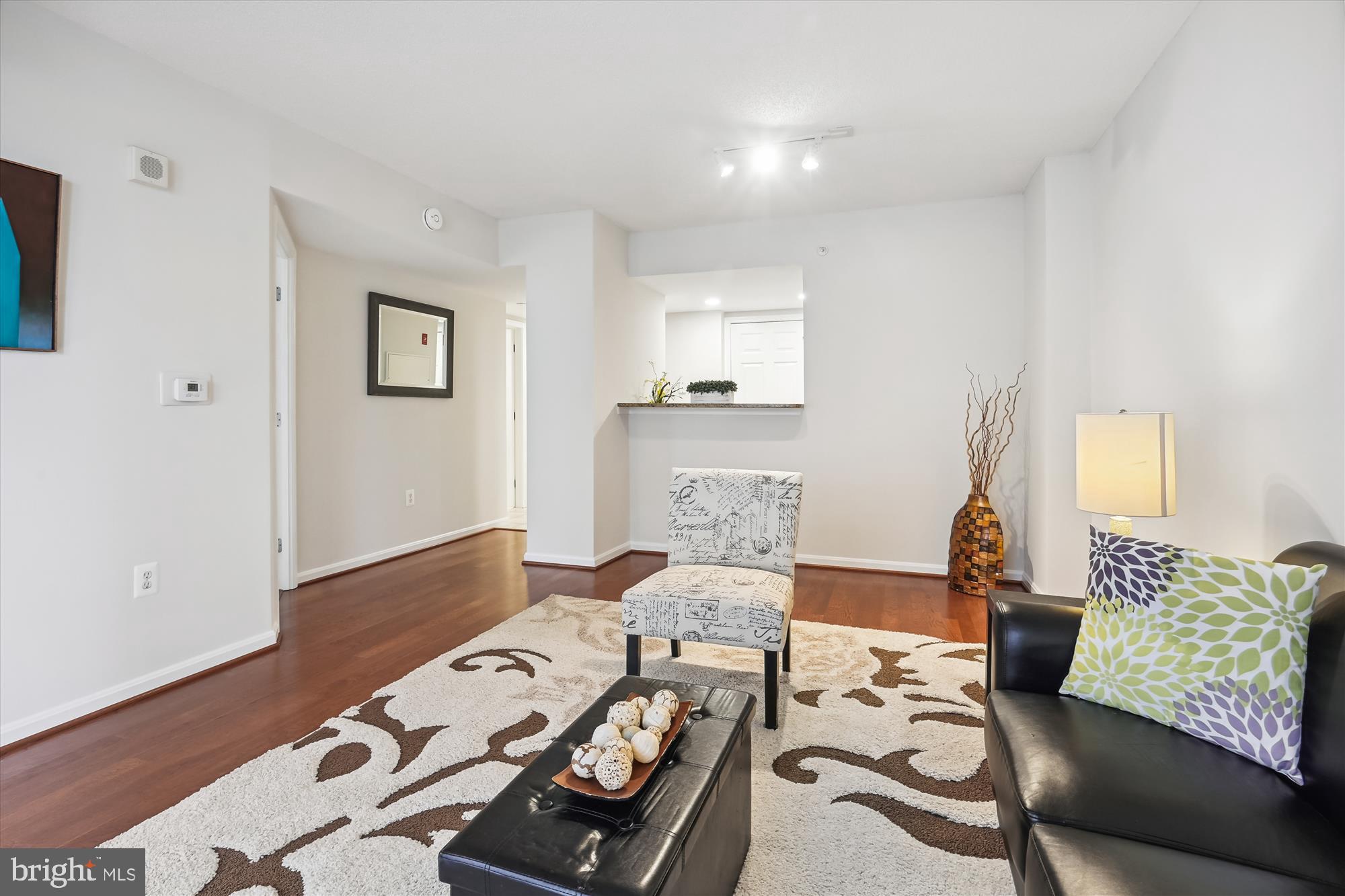 GALLERY AT WHITE FLINT - Residential