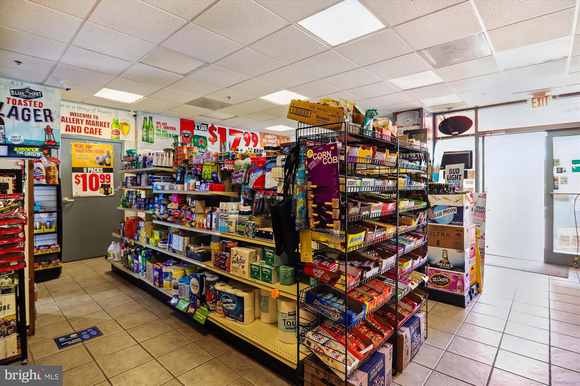 GALLERY AT WHITE FLINT - Residential