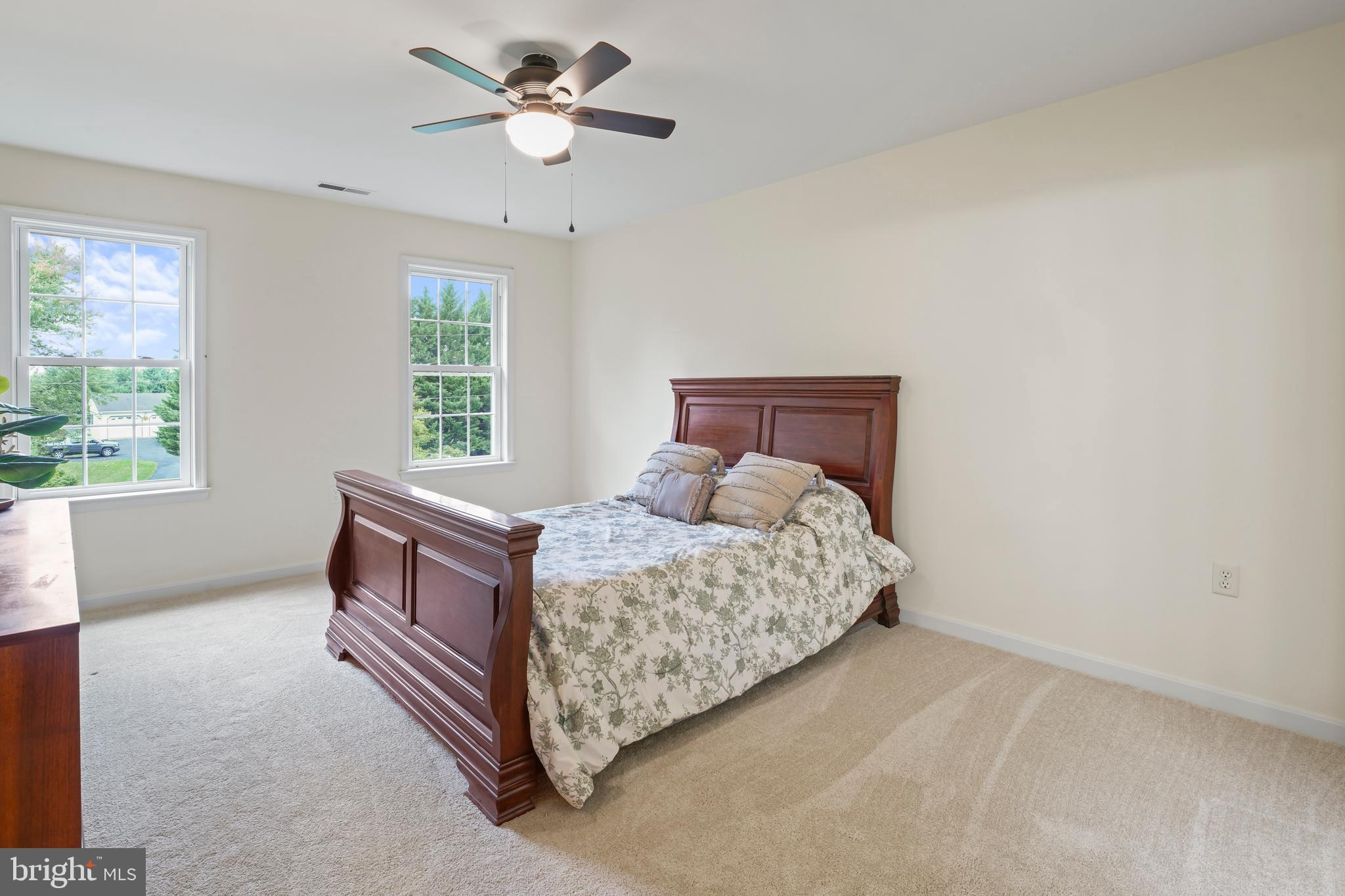 LEISURE ACRES - Residential