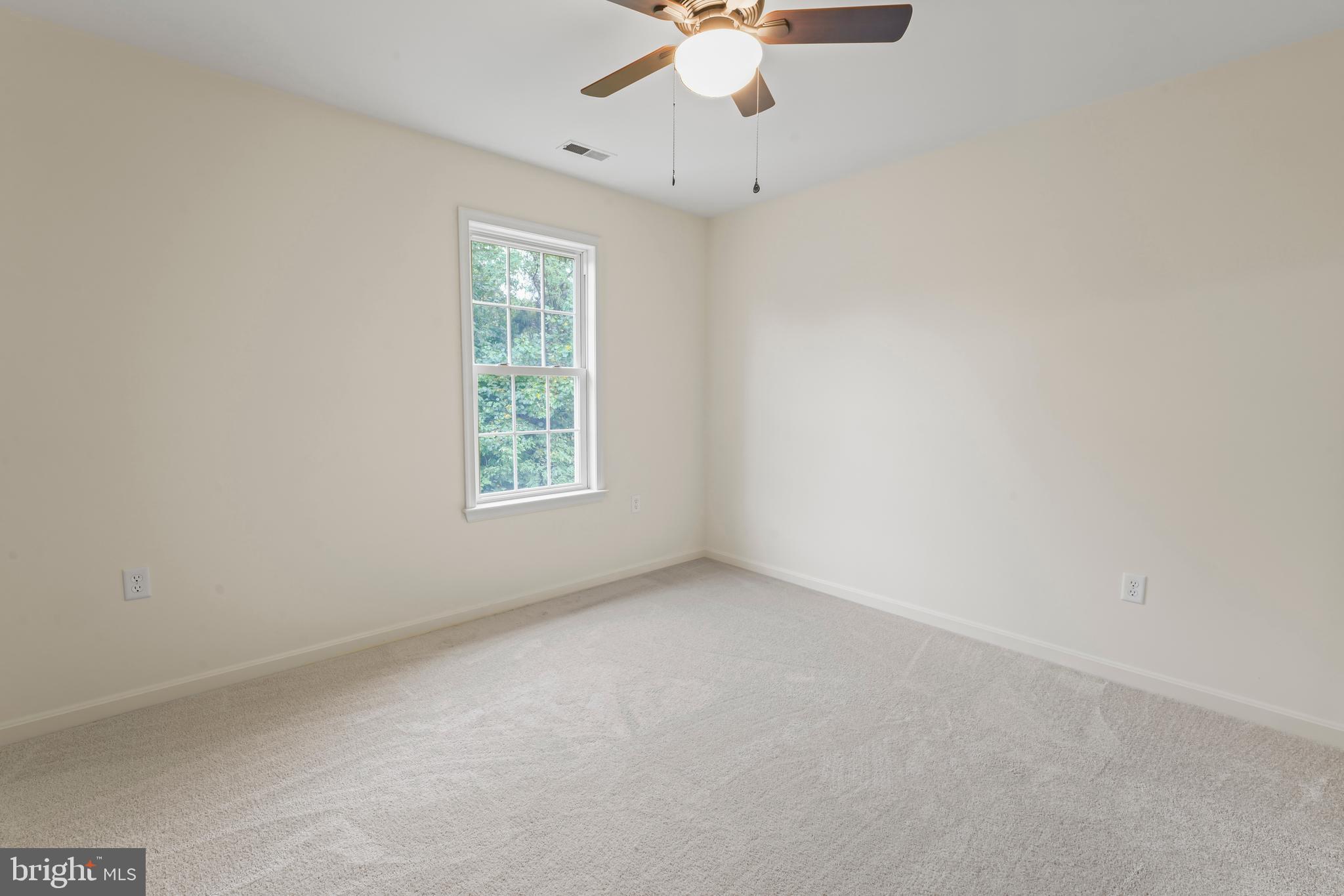 LEISURE ACRES - Residential